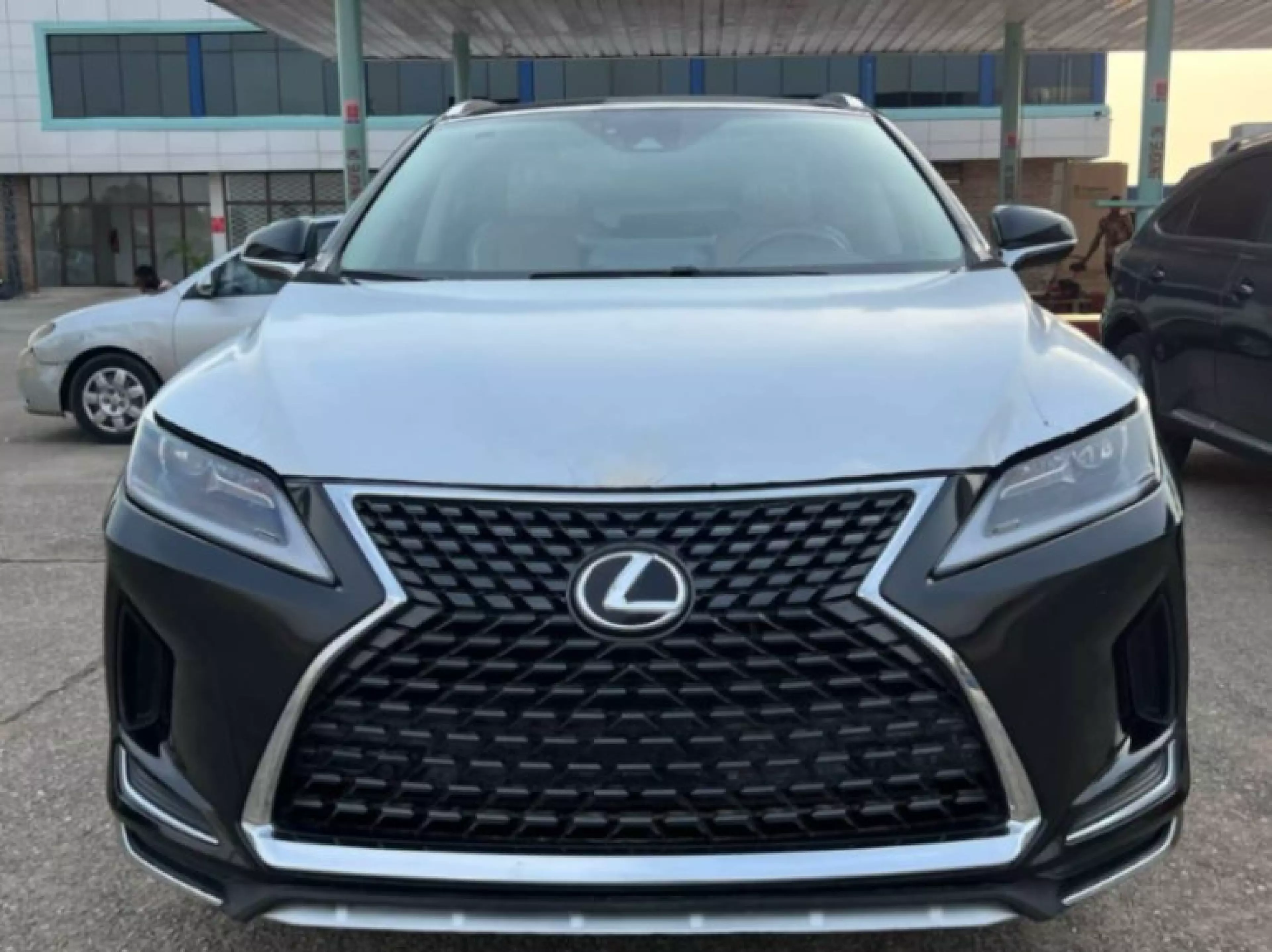 Toyota Lexus RX 350h - 2021