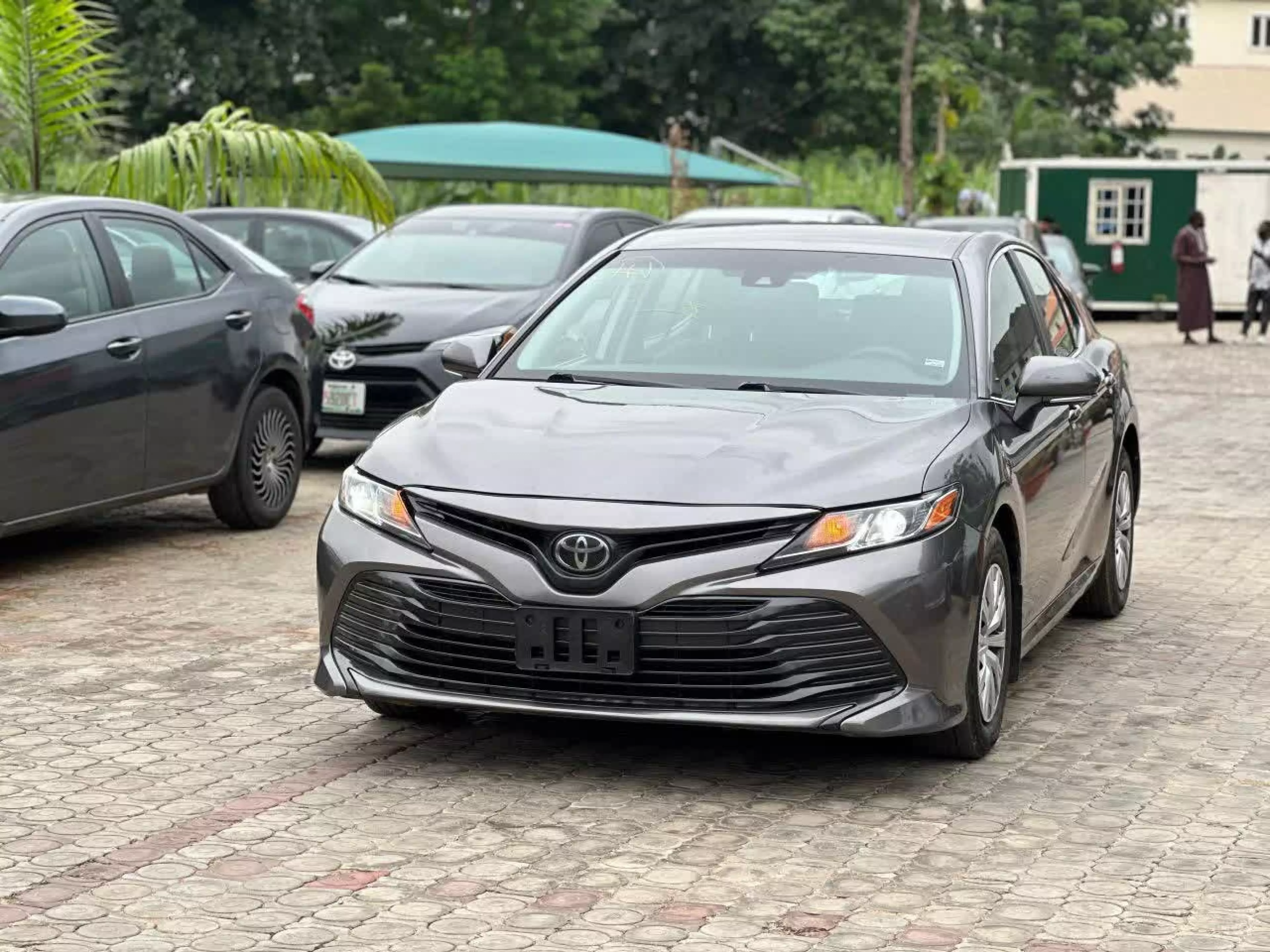 Toyota Camry   - 2018