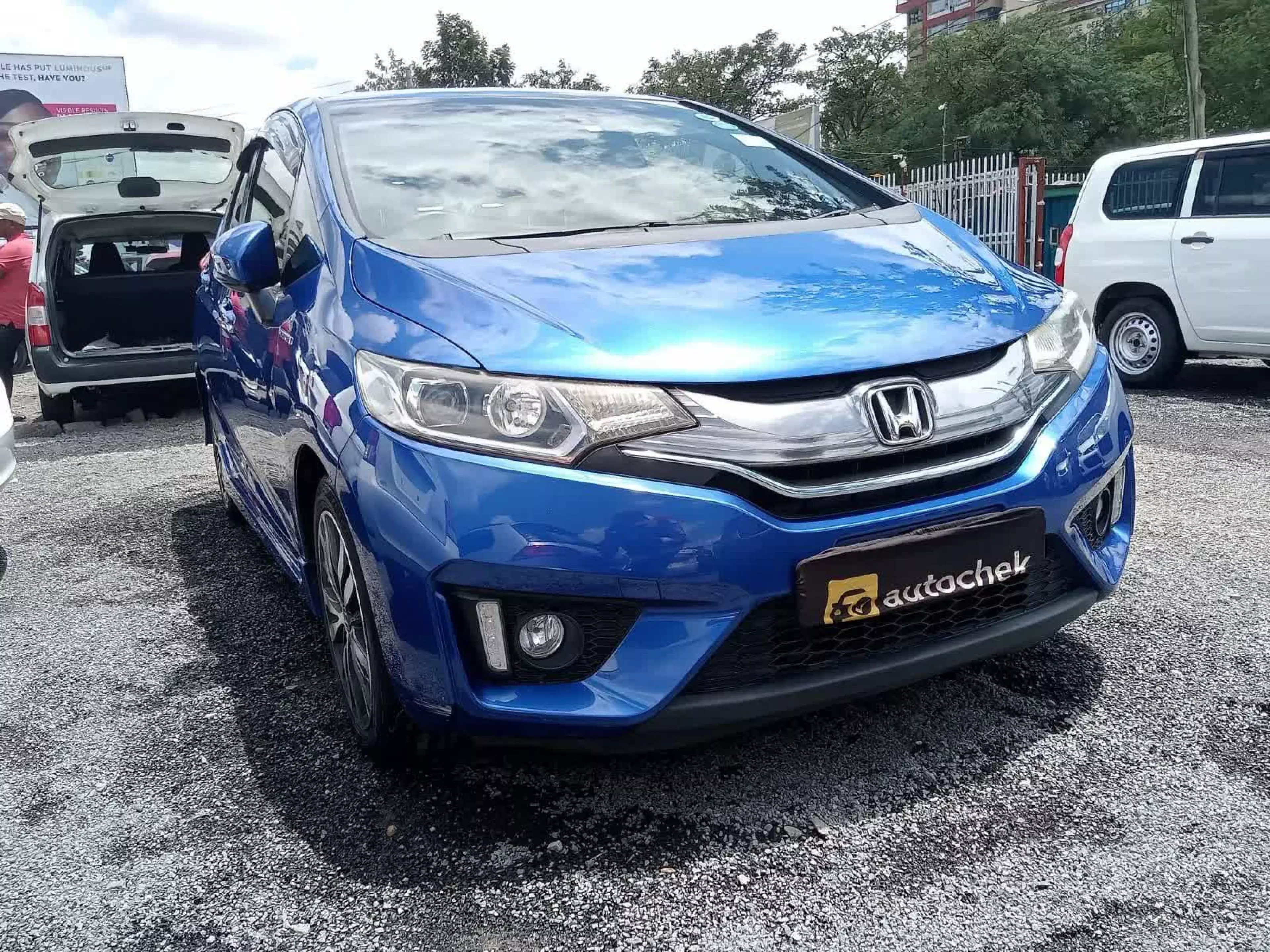 Honda Fit shuttle hybrid - 2015