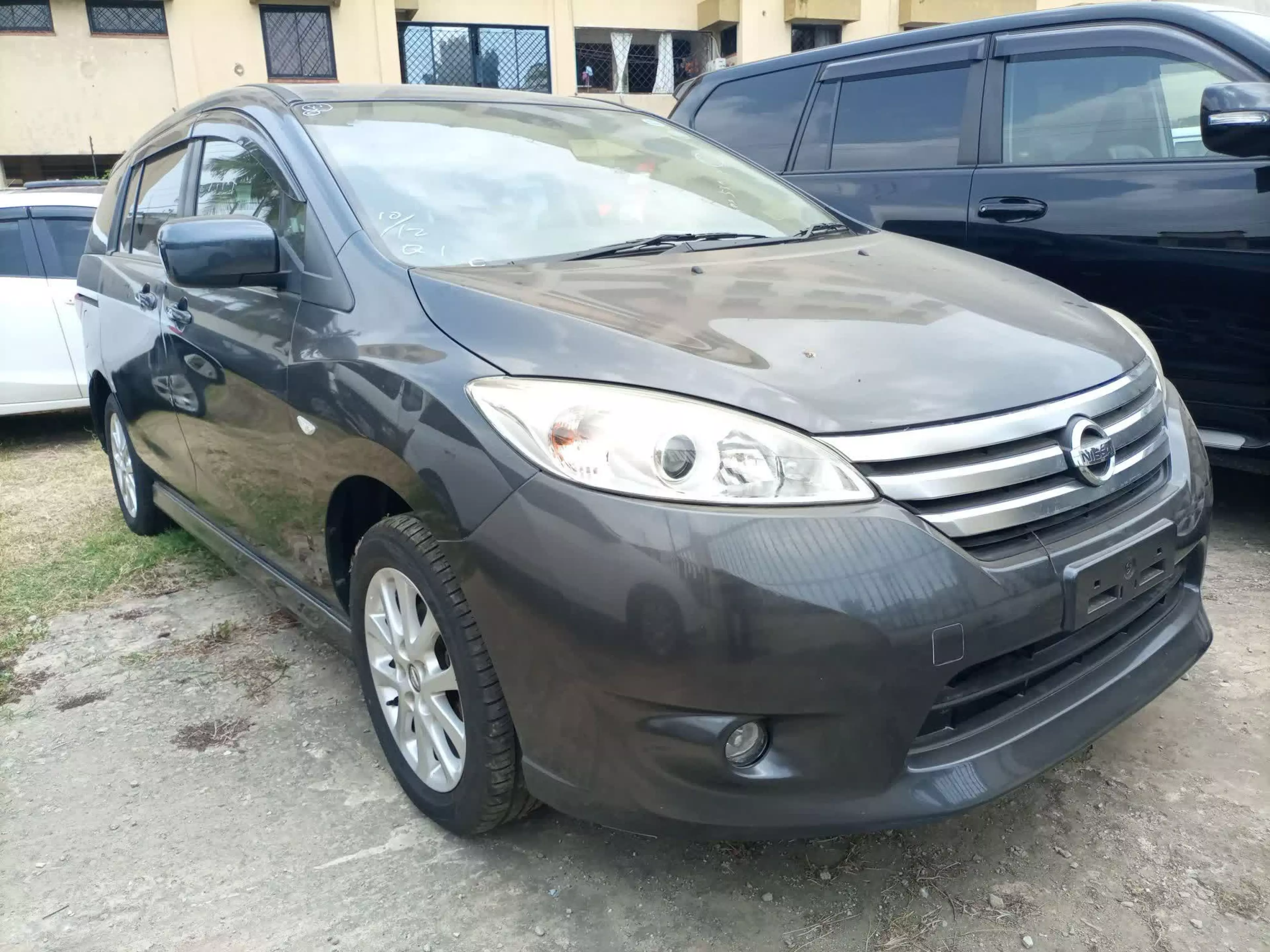 Nissan Lafesta  - 2015