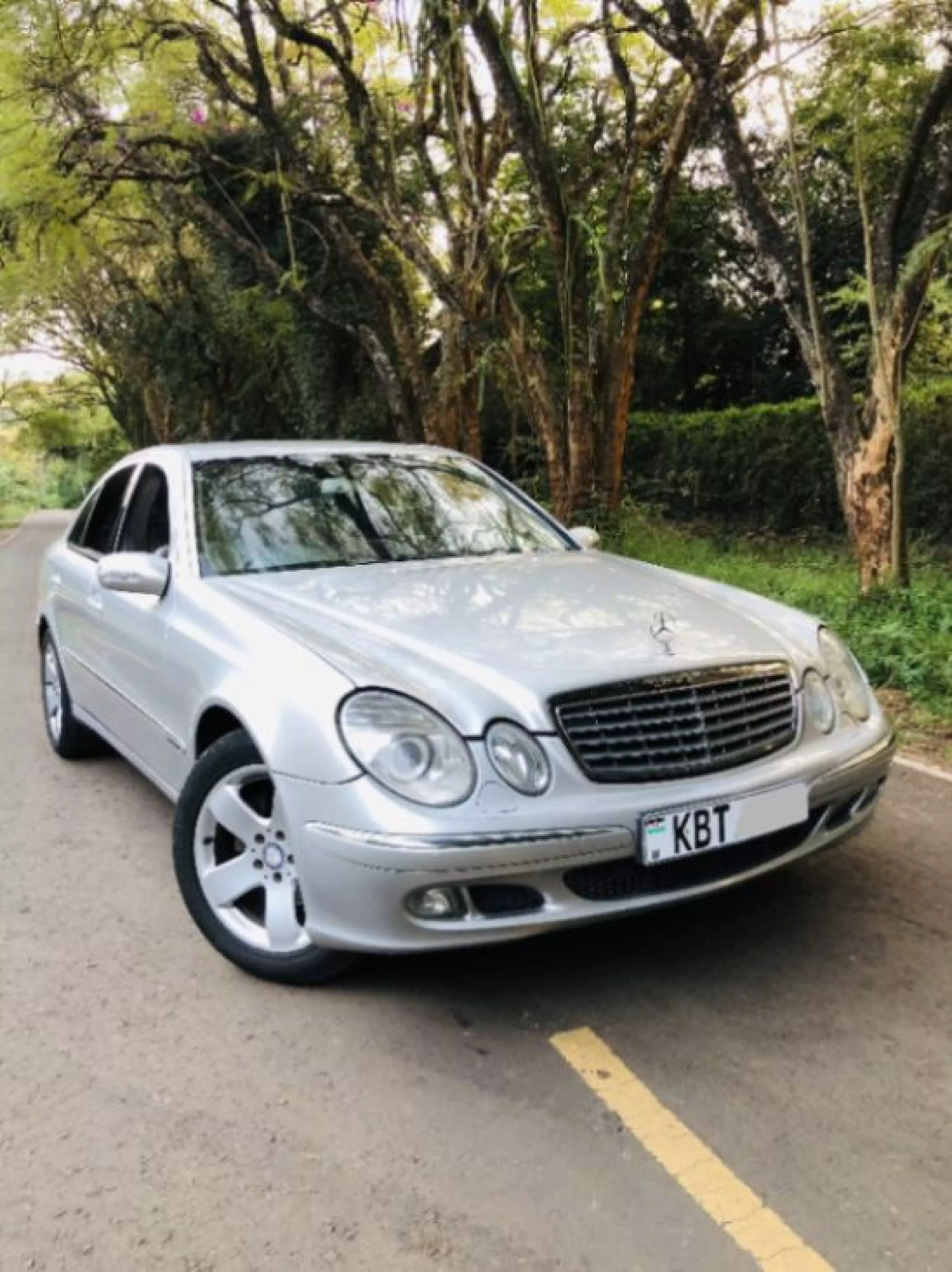 Mercedes-Benz E200 - 2005