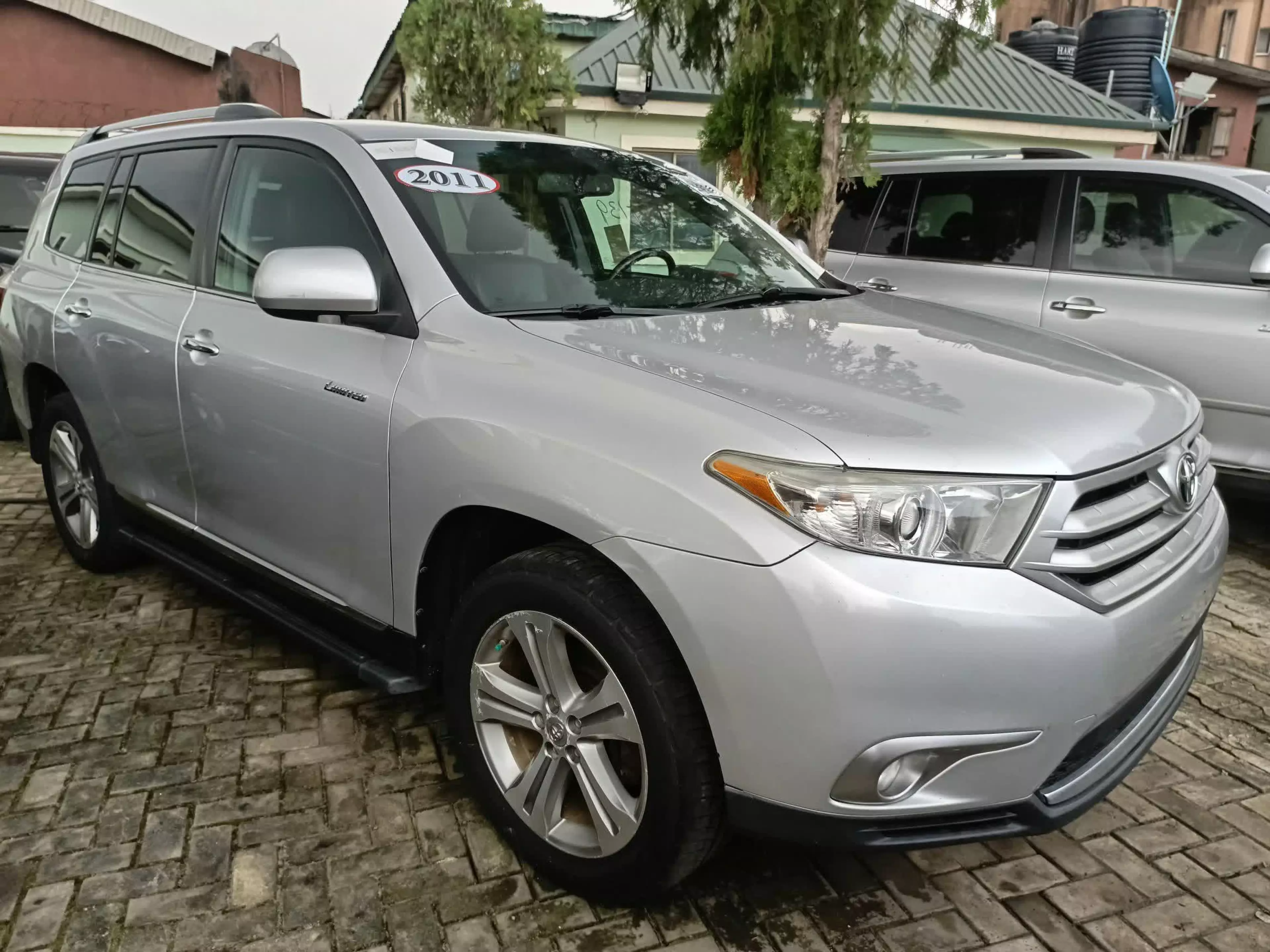 Toyota Highlander - 2011