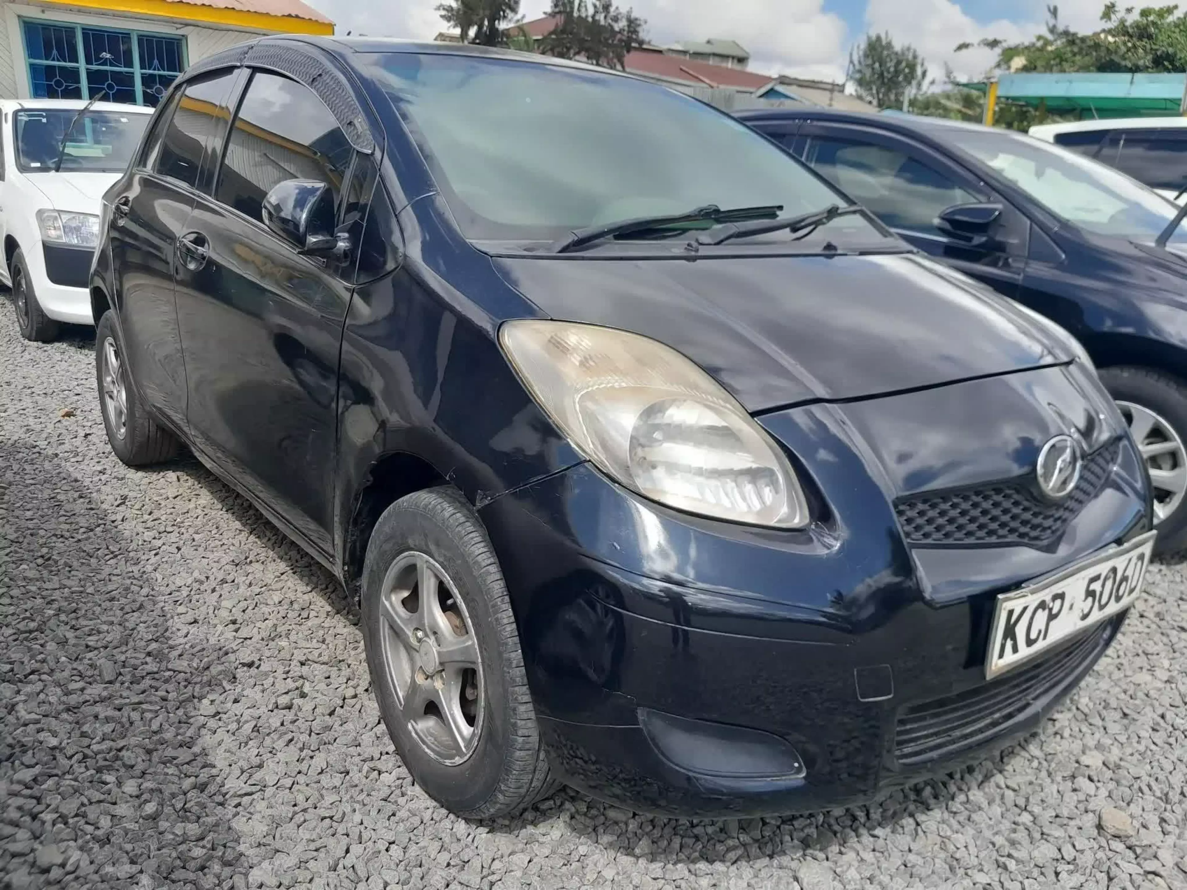 Toyota Vitz - 2010