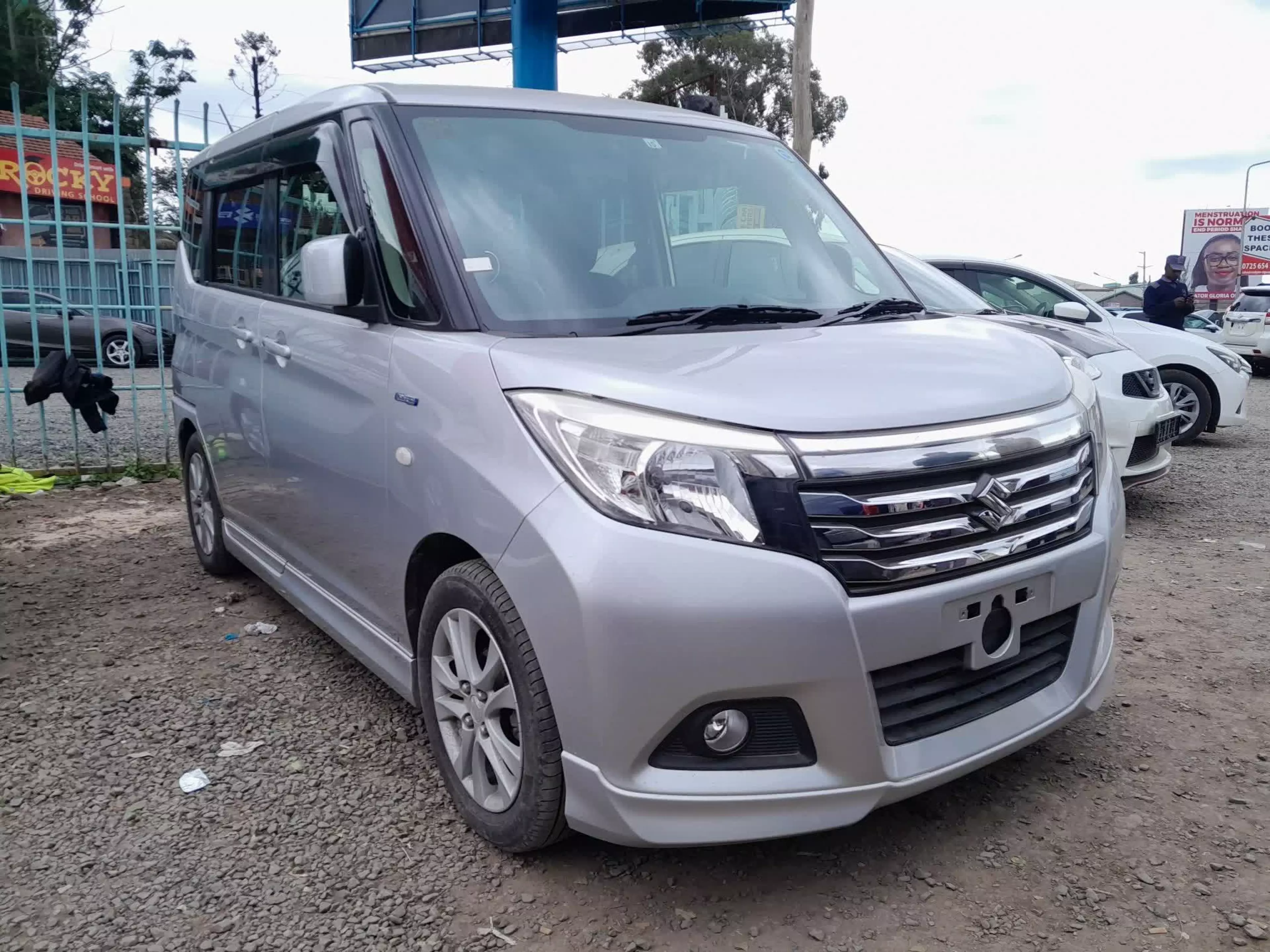 SUZUKI Solio - 2015
