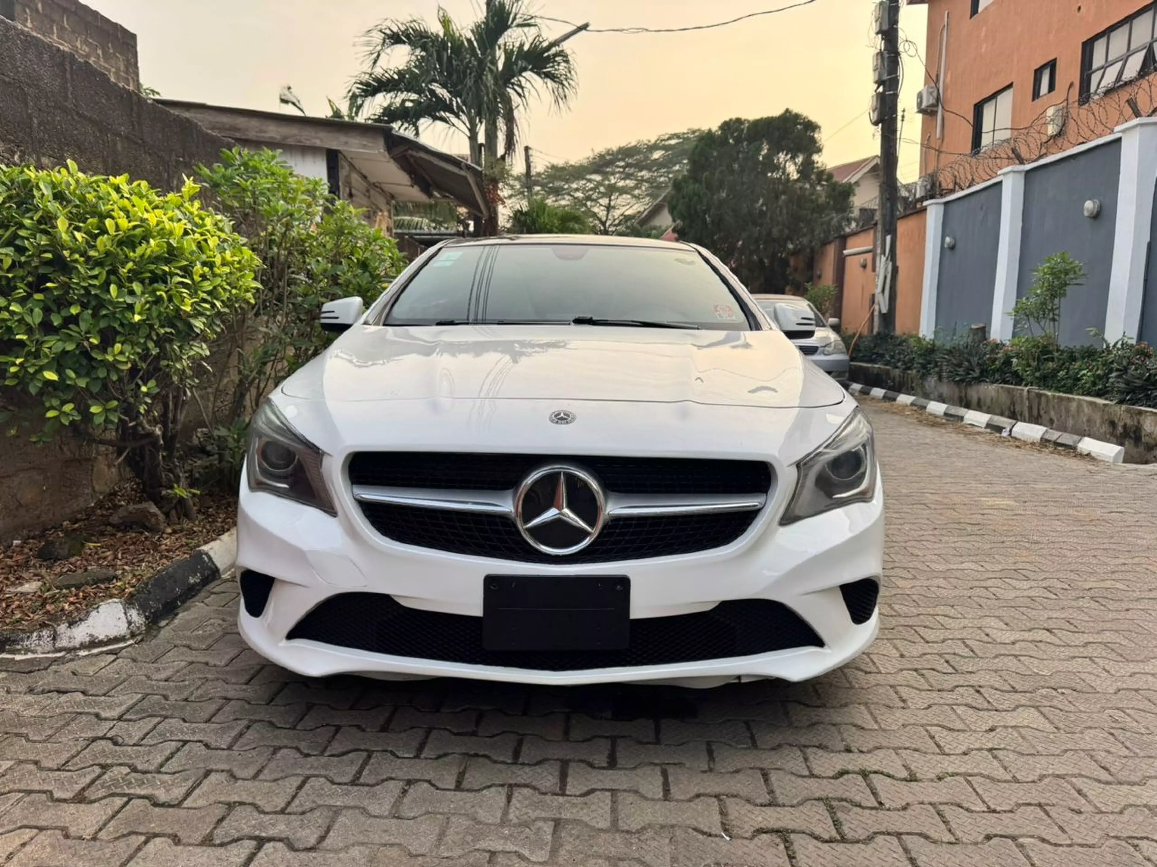 Mercedes-Benz CLA 250   - 2014