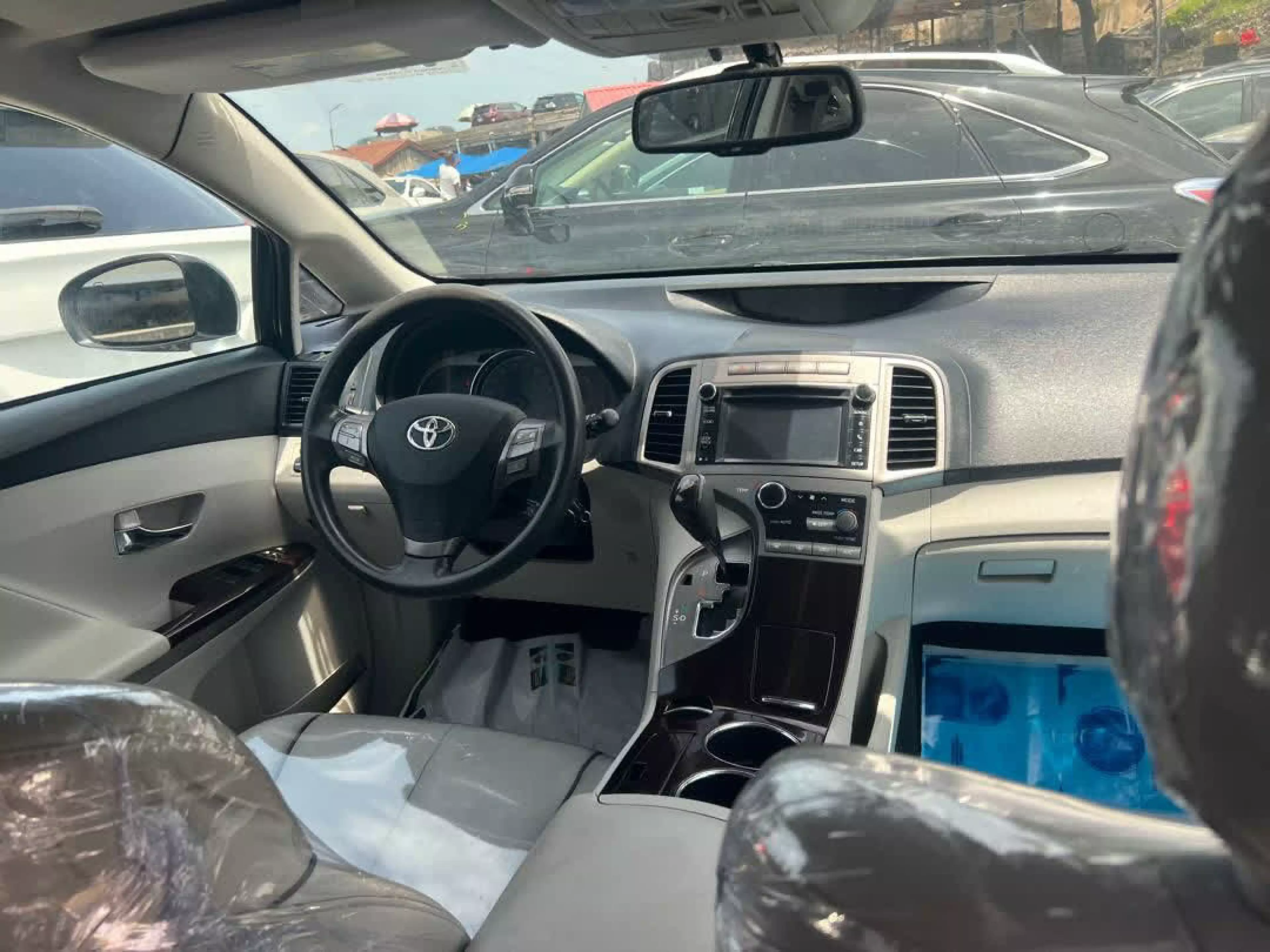 Toyota Venza   - 2012