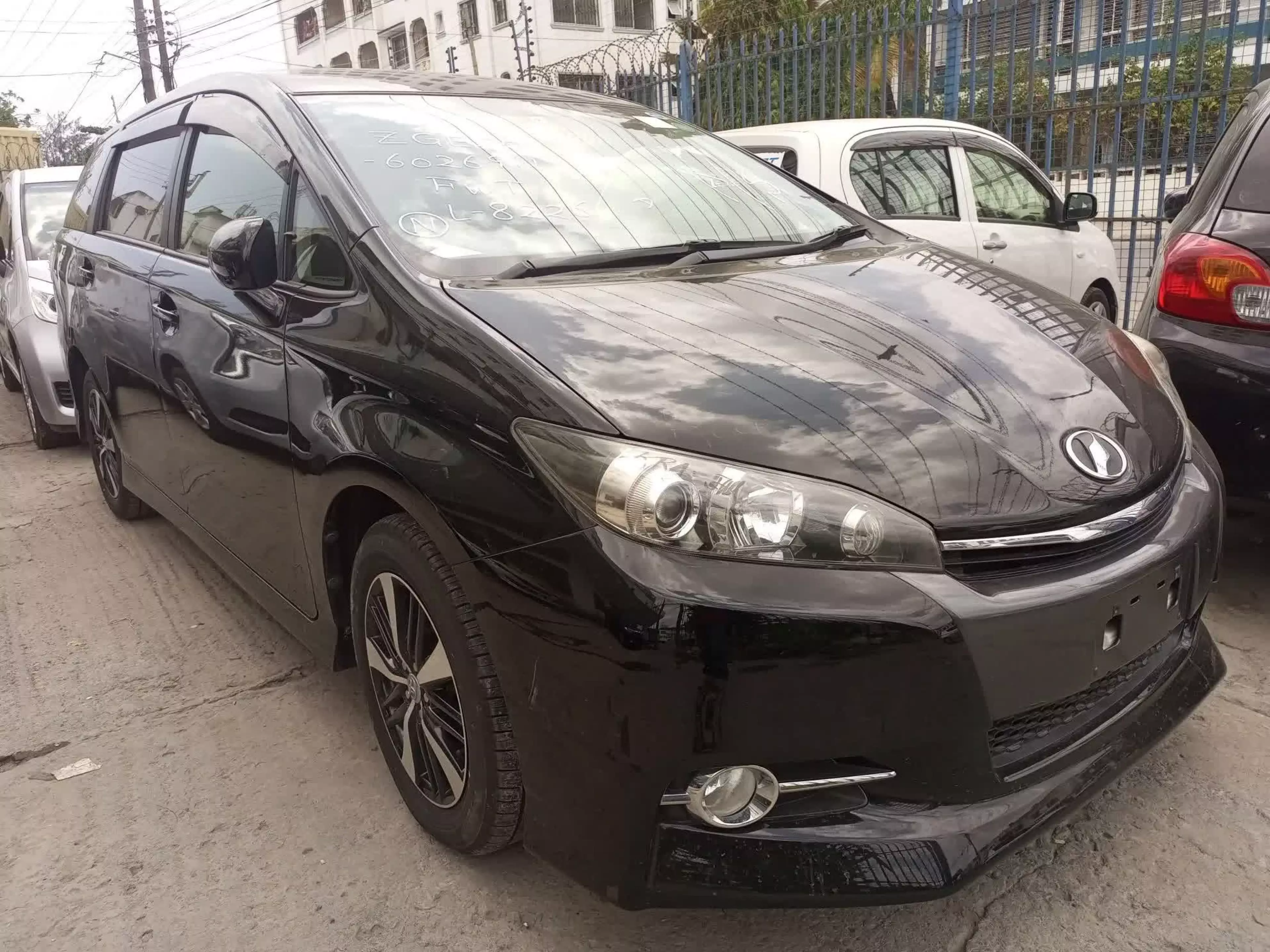 Toyota Wish - 2015