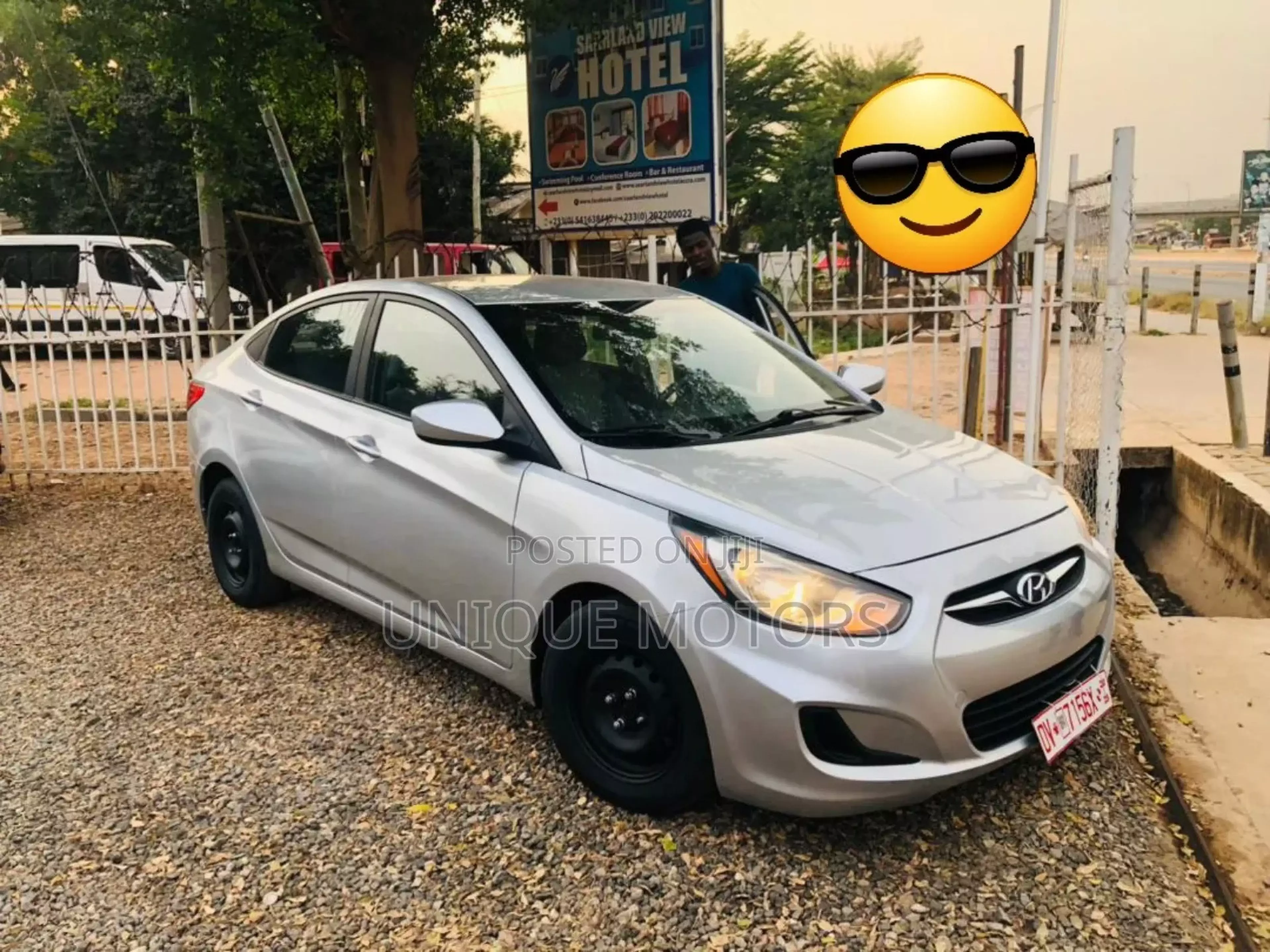 Hyundai Accent   - 2014