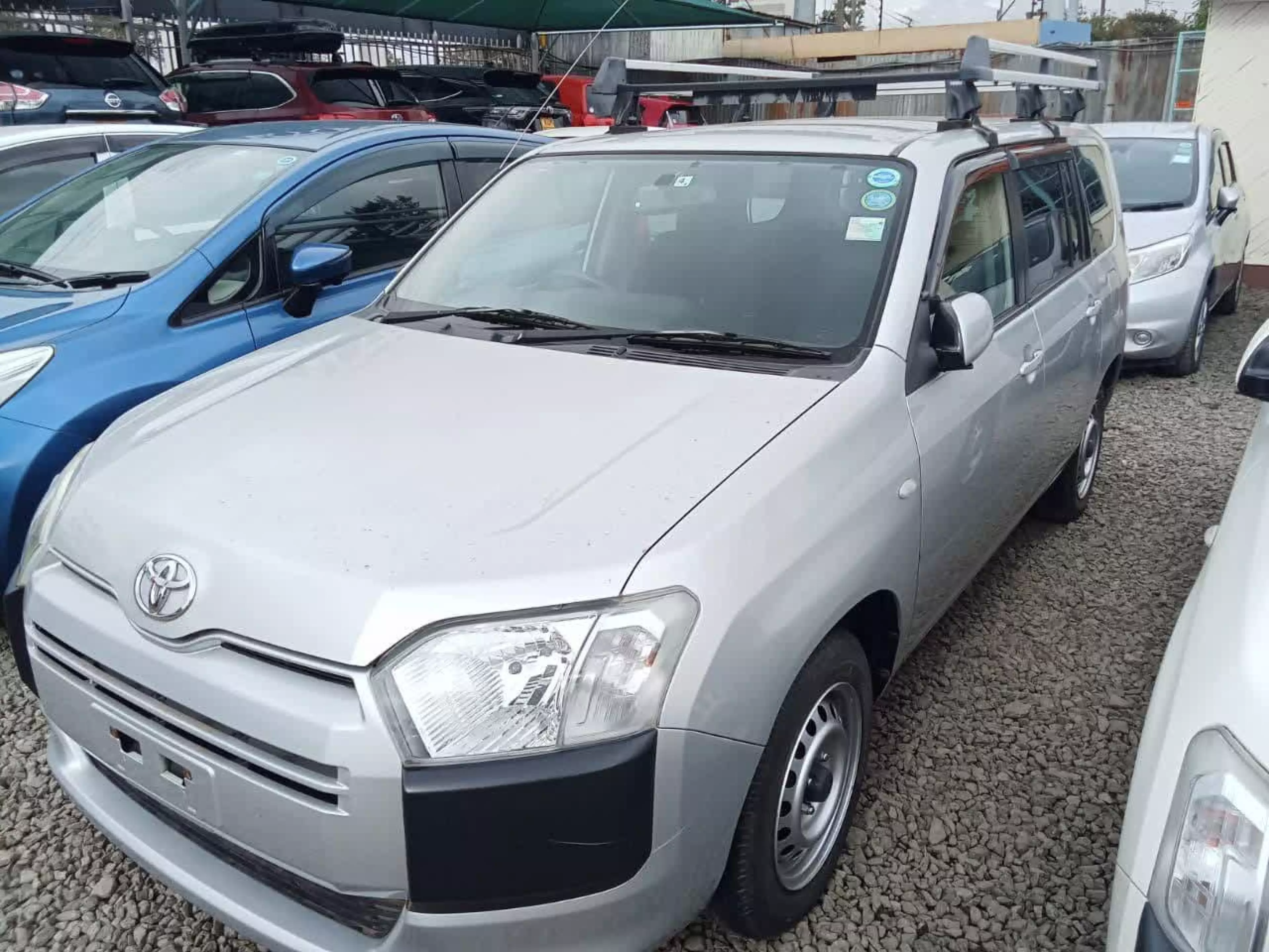 Toyota Succeed  - 2016