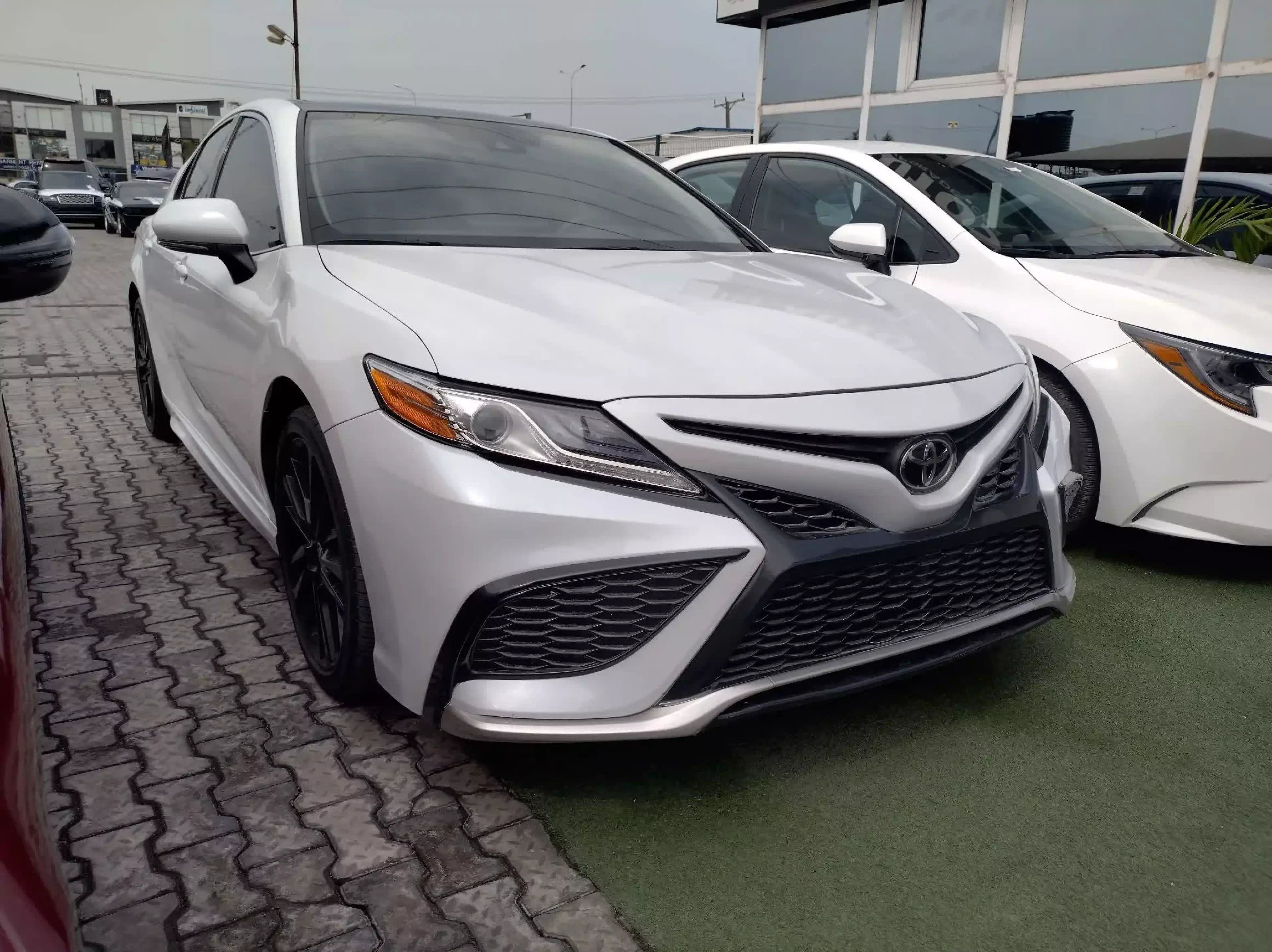 Toyota Camry - 2021
