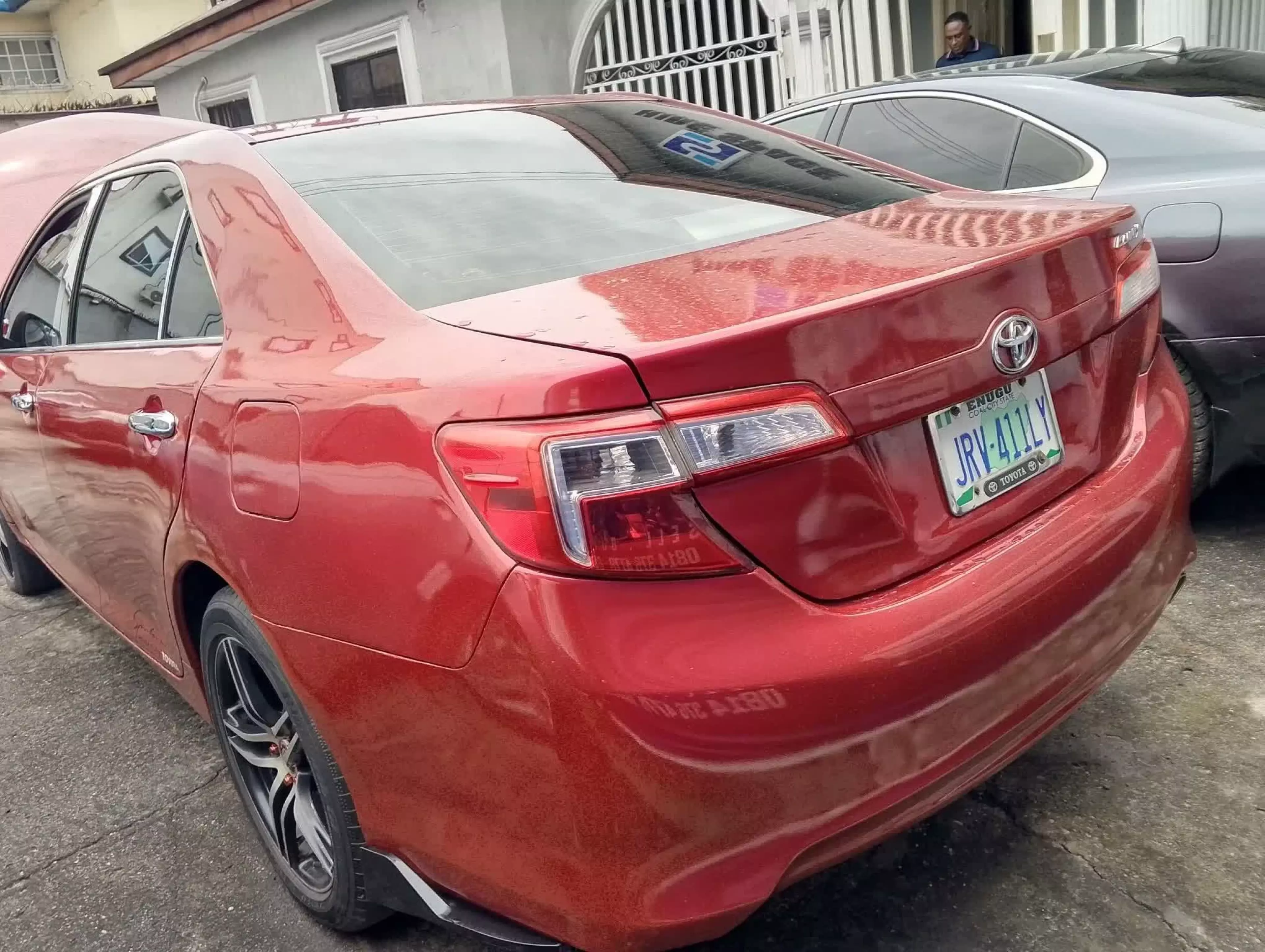 Toyota Camry   - 2012