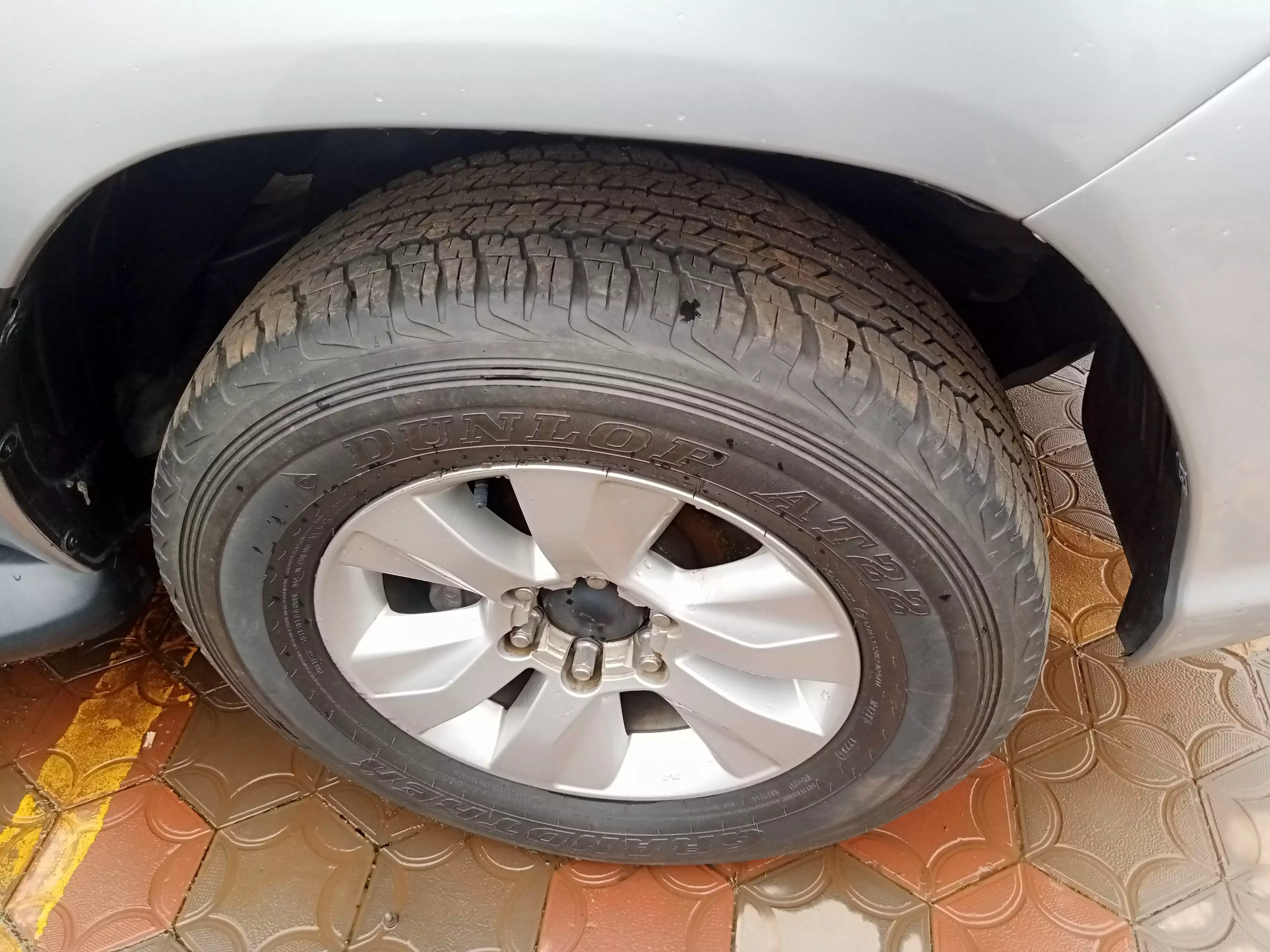 Toyota Hilux   - 2019