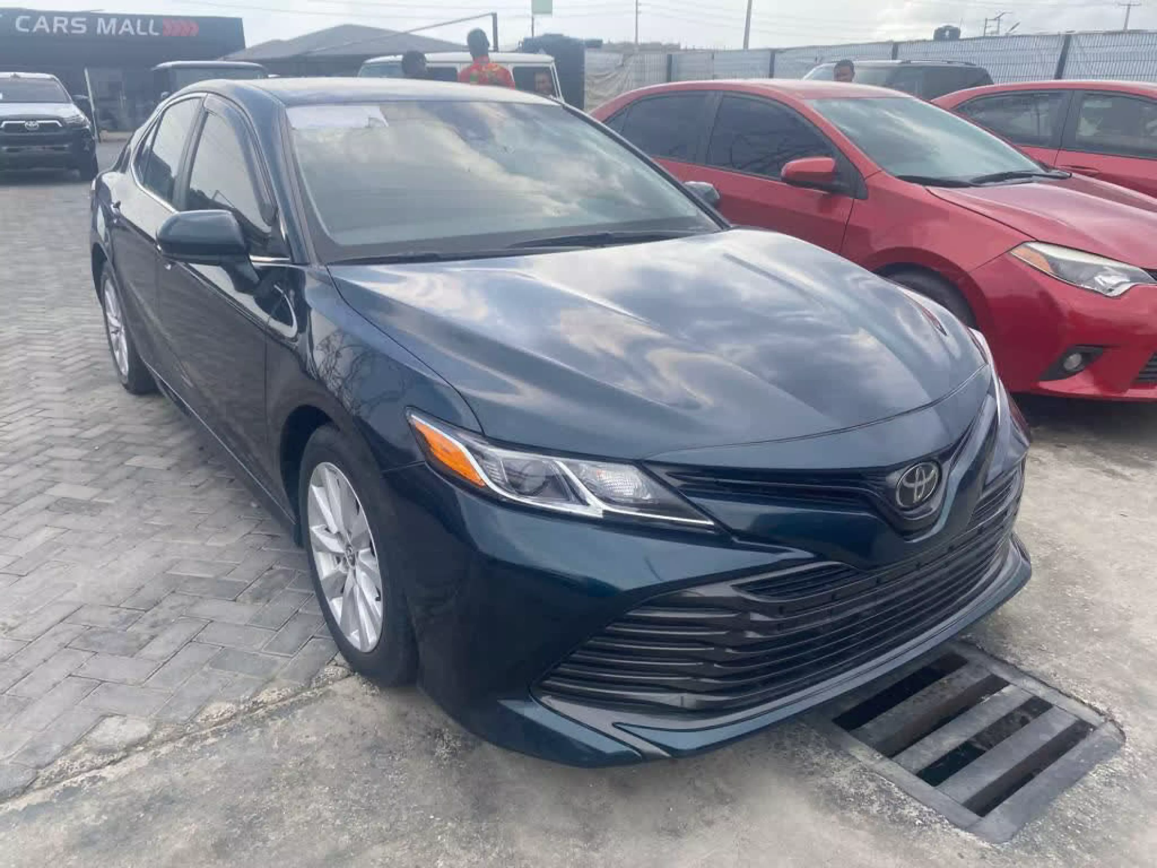 Toyota Camry - 2018