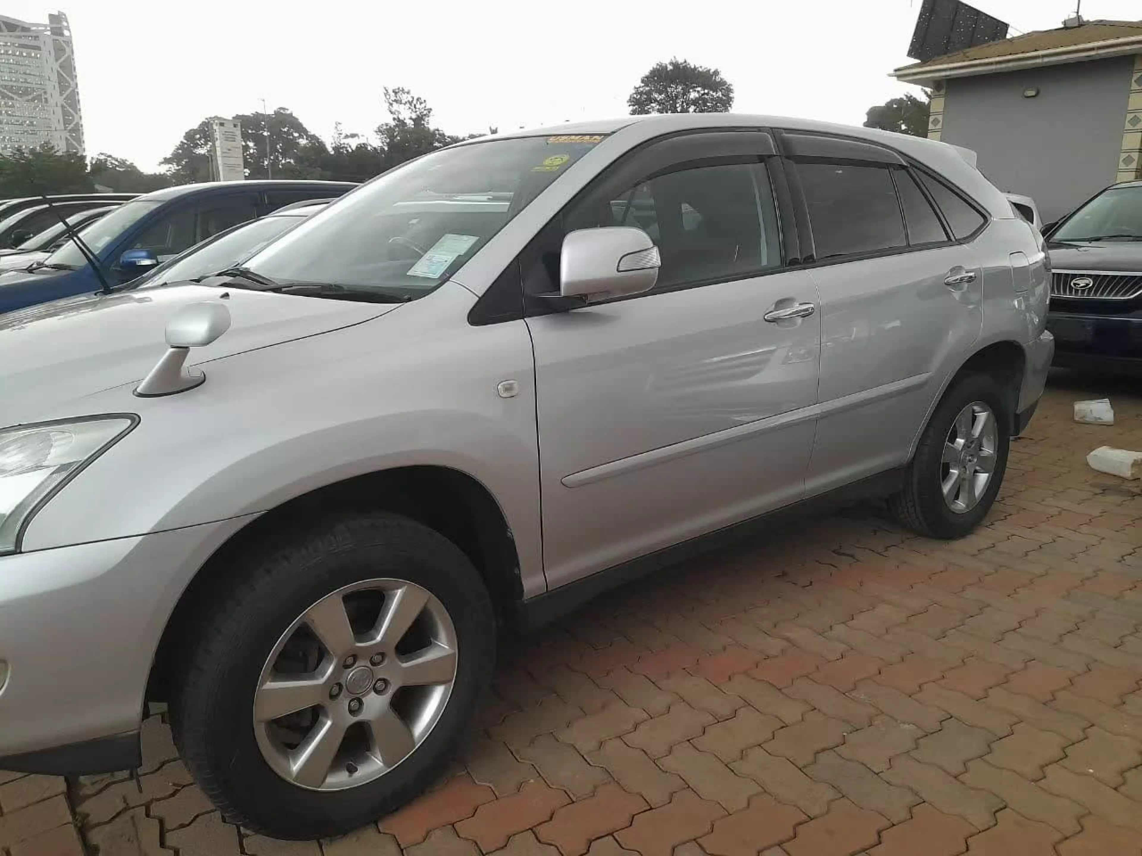 Toyota Harrier - 2008