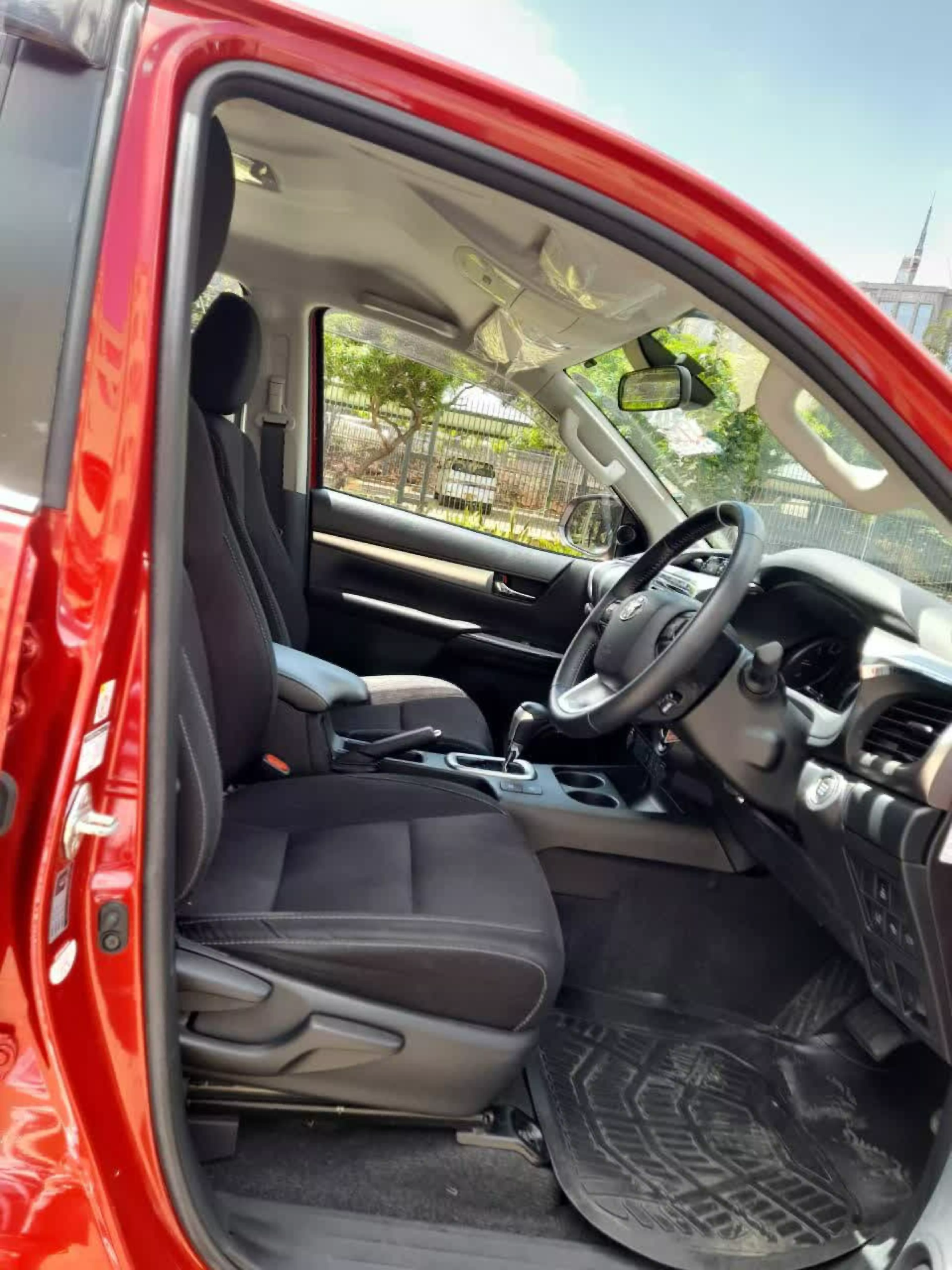 Toyota Hilux   - 2018