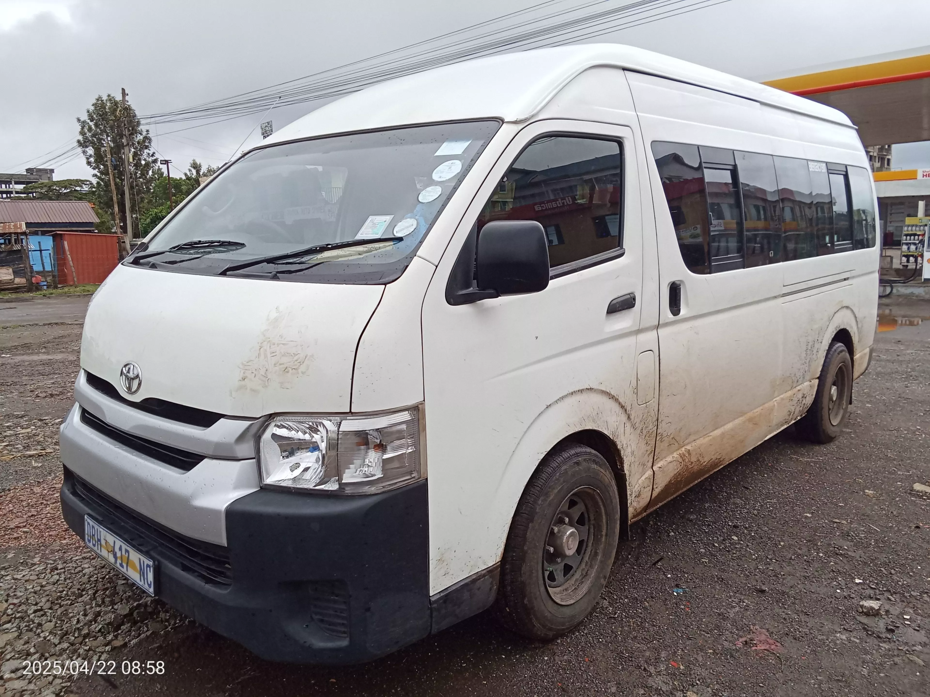 Toyota Hiace   - 2022