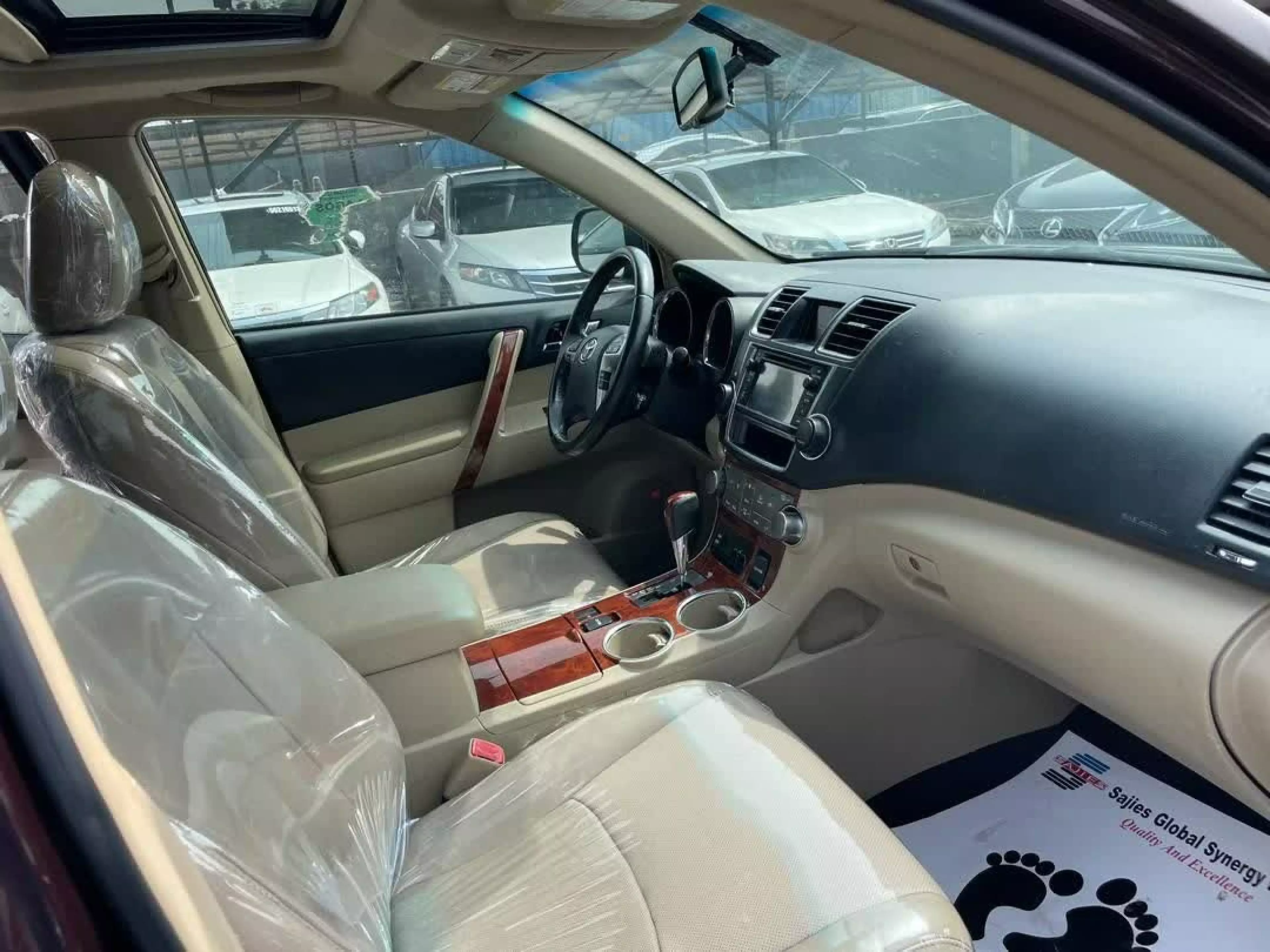 Toyota Highlander   - 2013