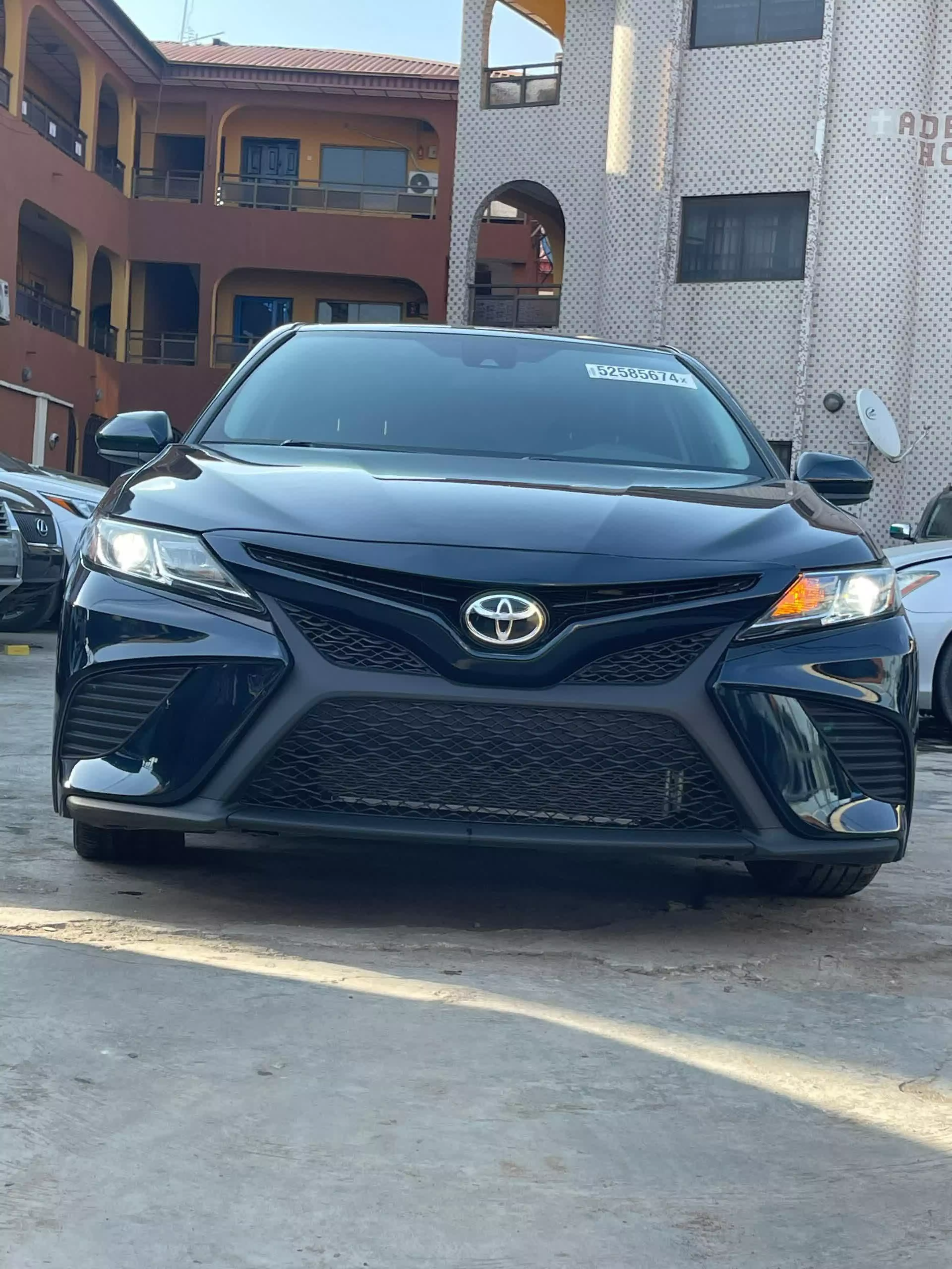 Toyota Camry - 2020