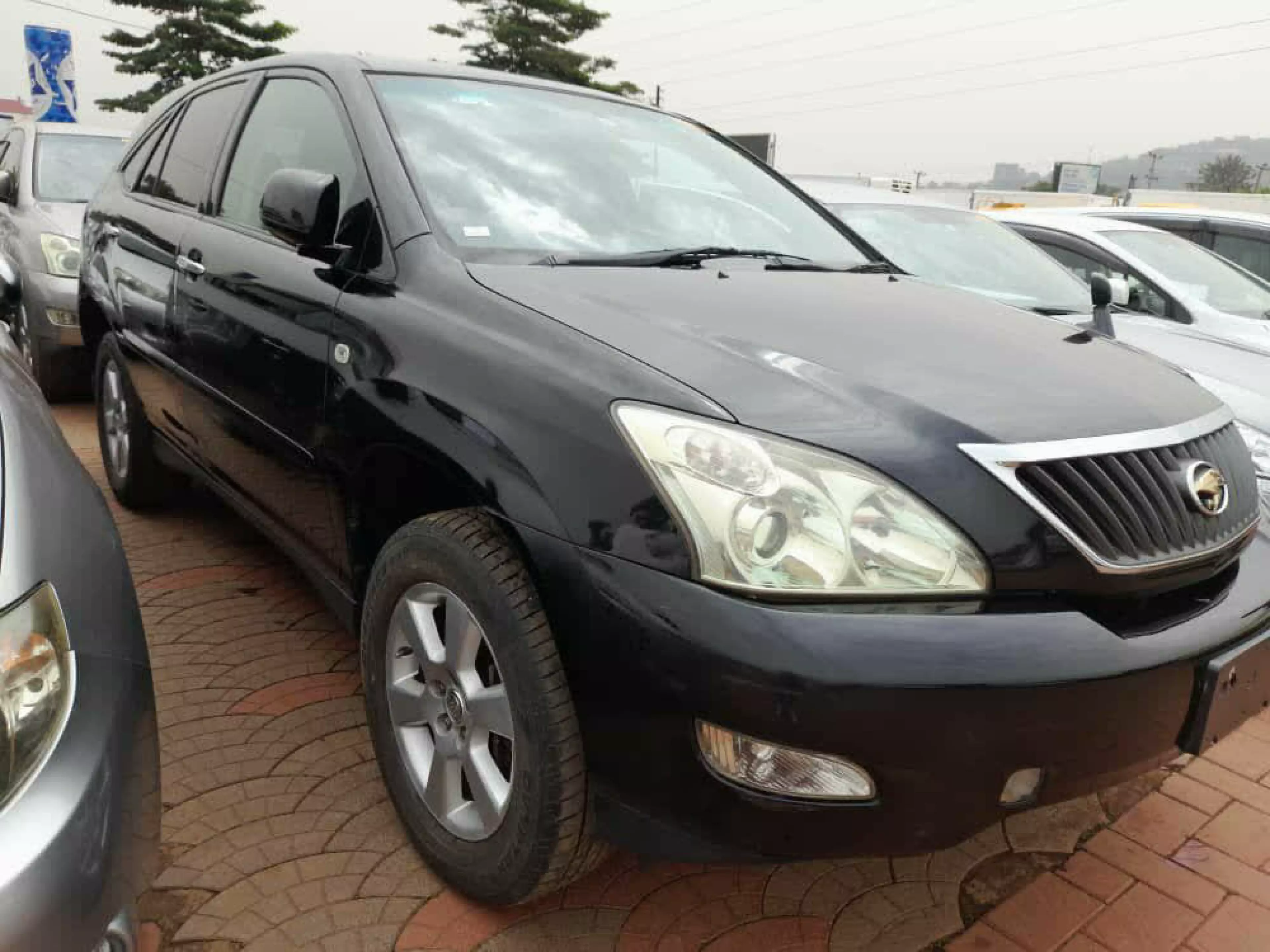Toyota Harrier - 2009