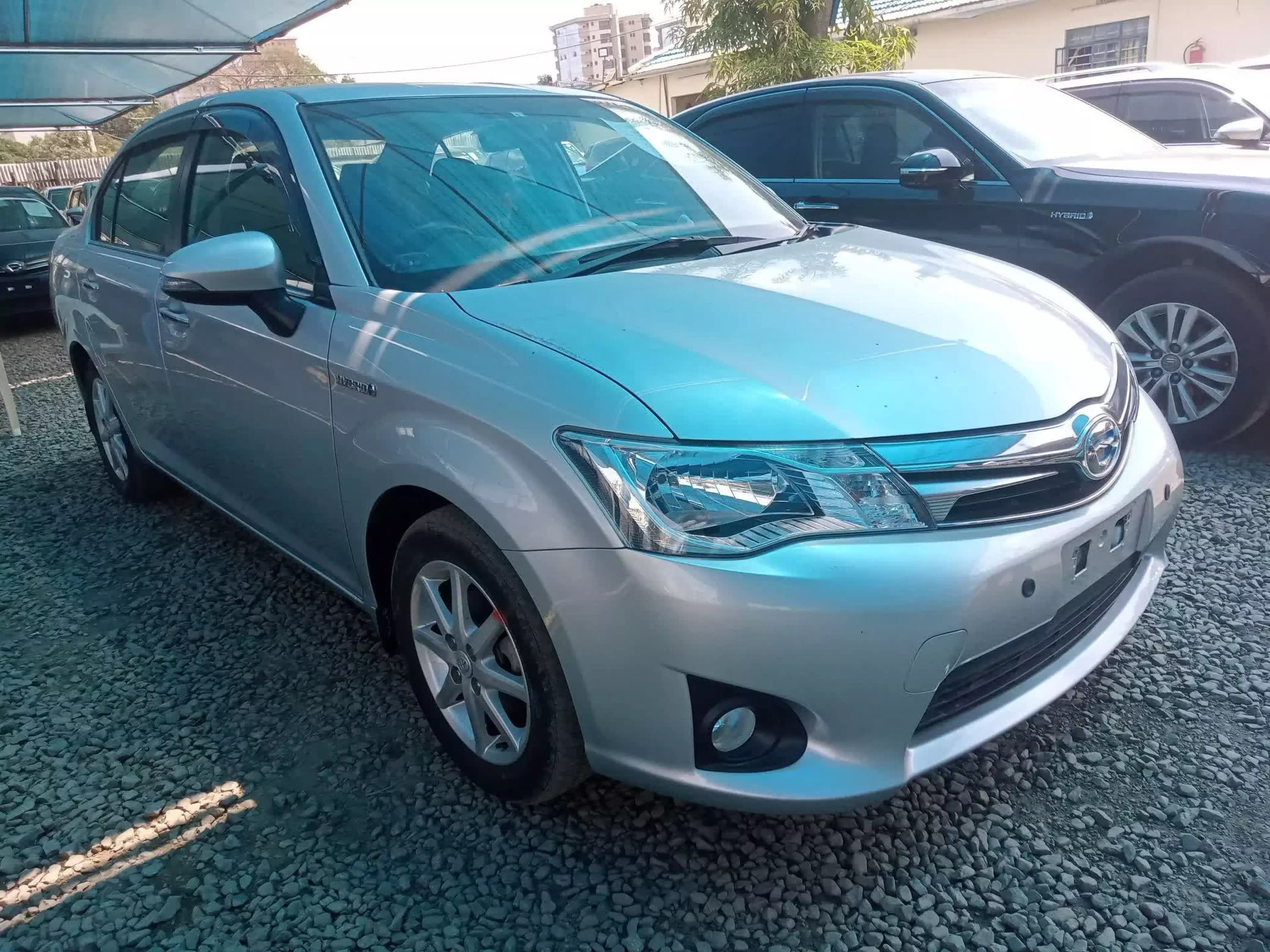 Toyota Axio hybrid  - 2015