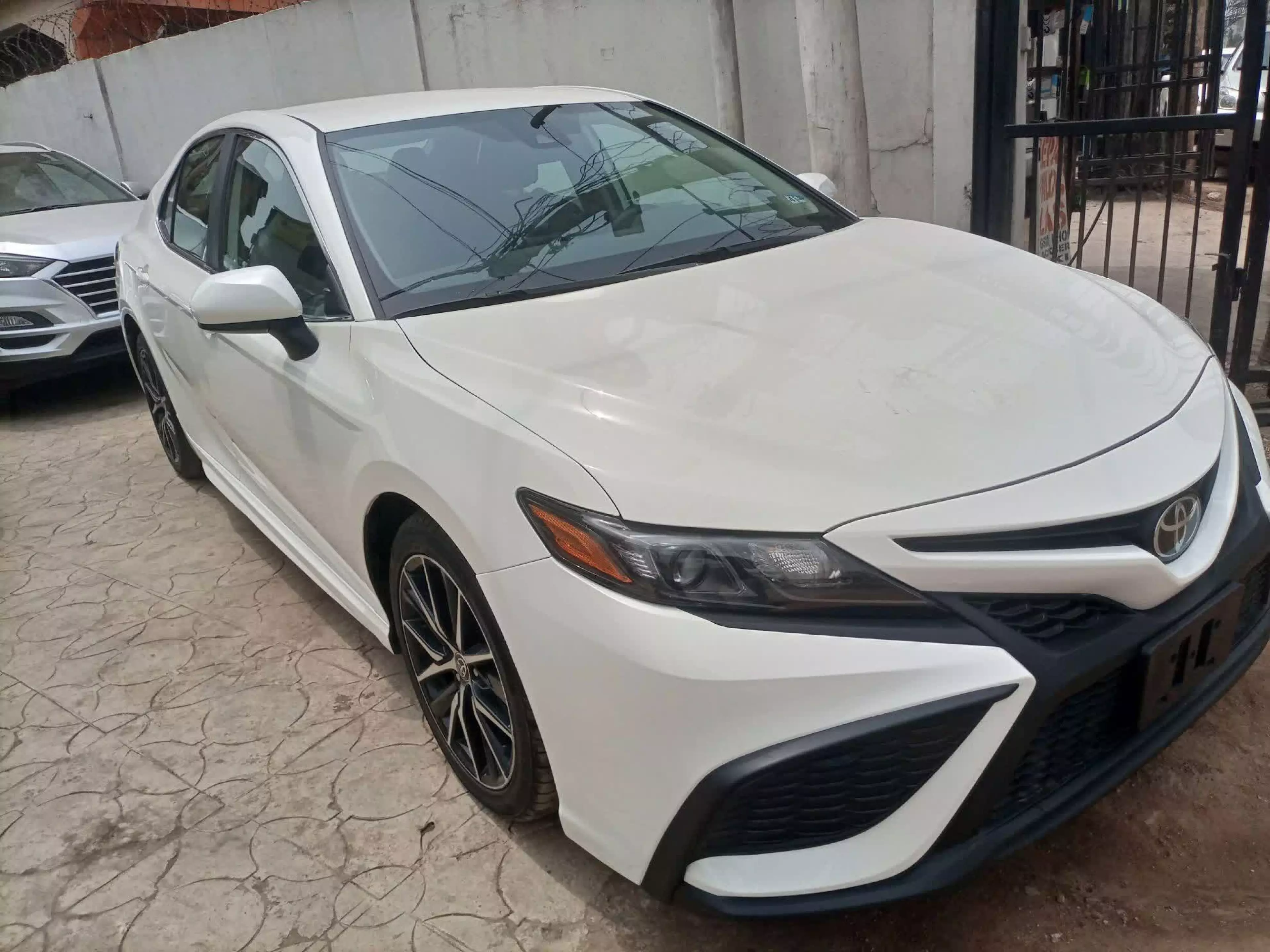 Toyota Camry - 2022