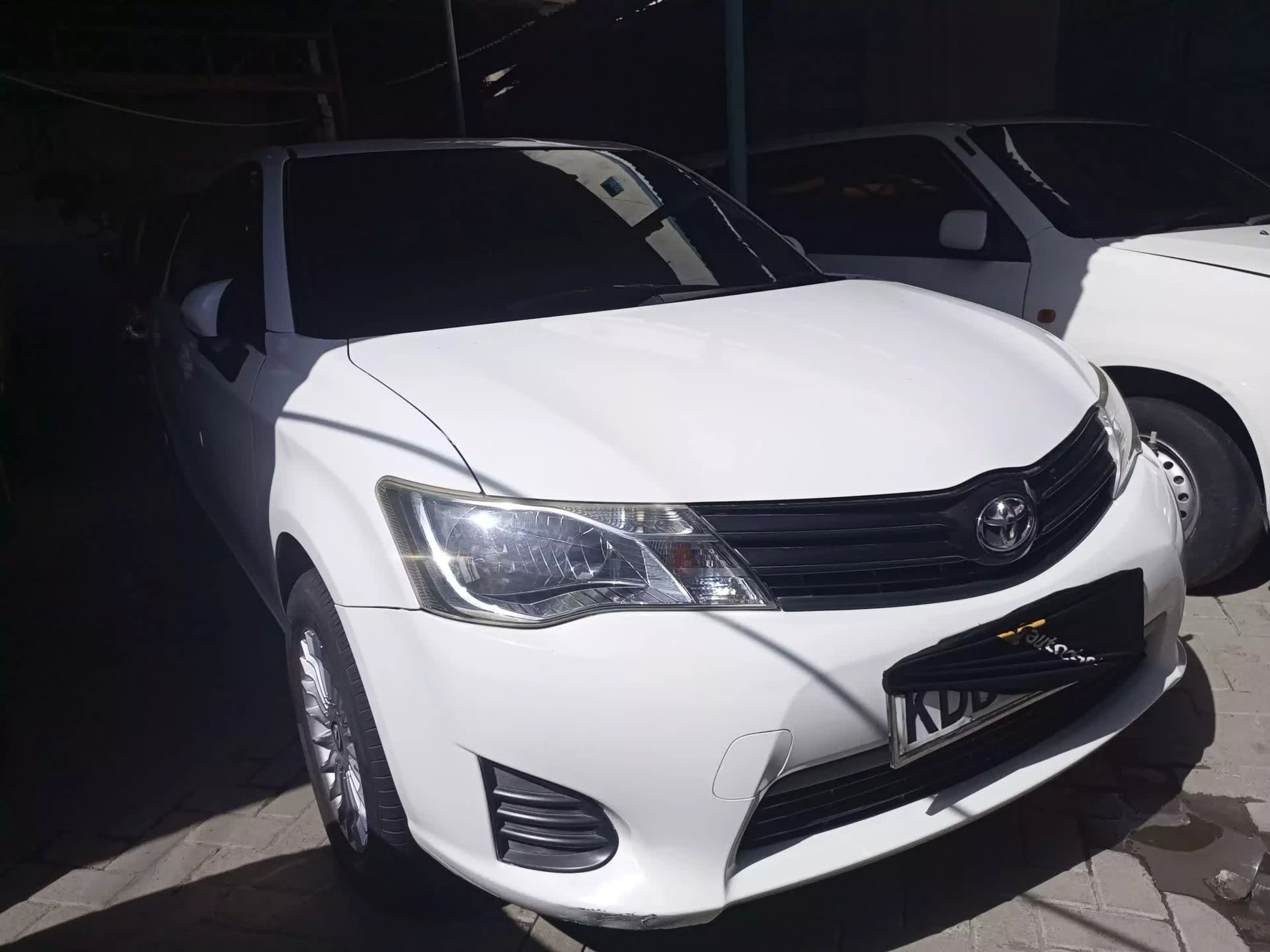 Toyota Axio  - 2012