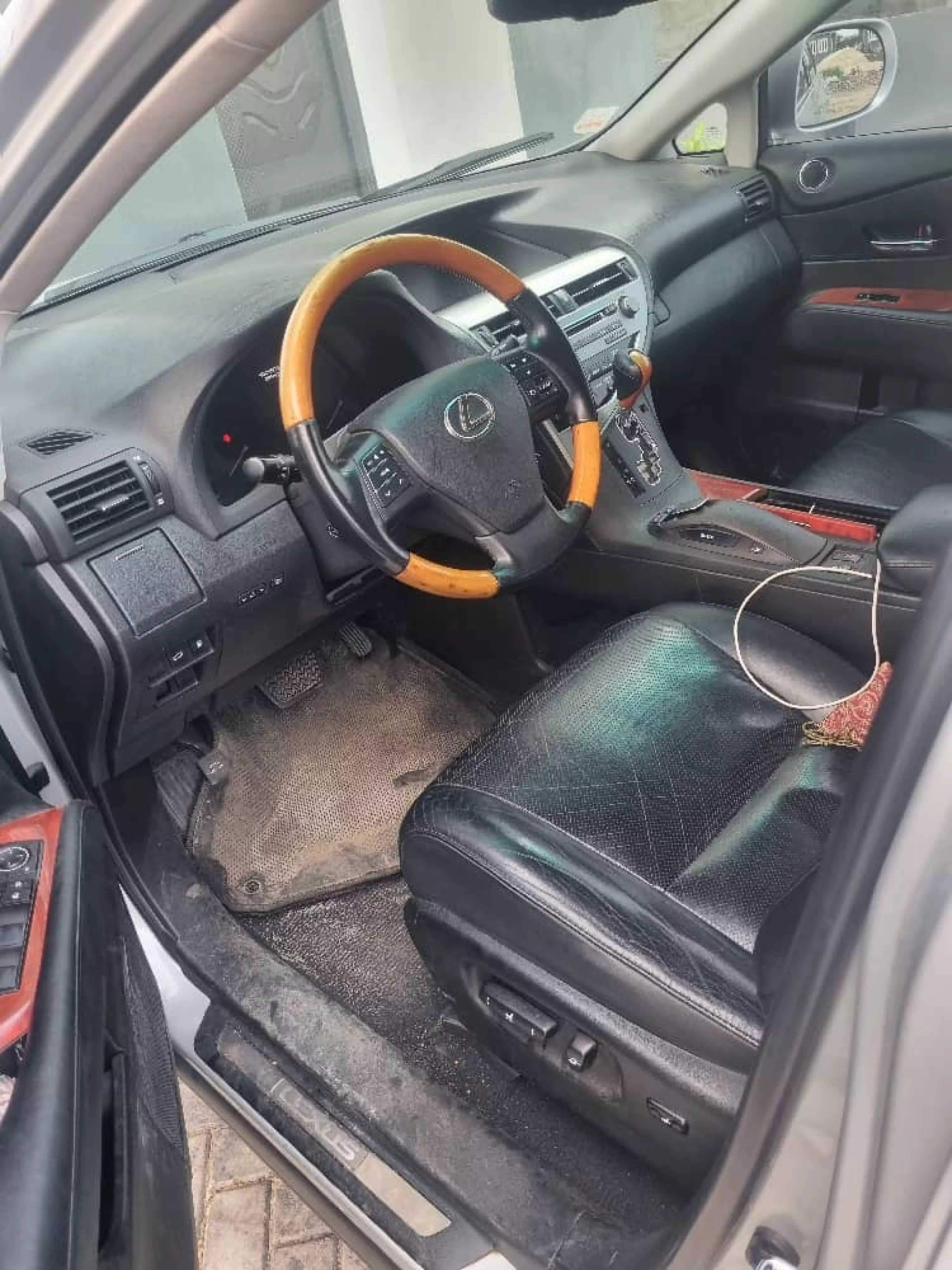 Lexus RX   - 2010