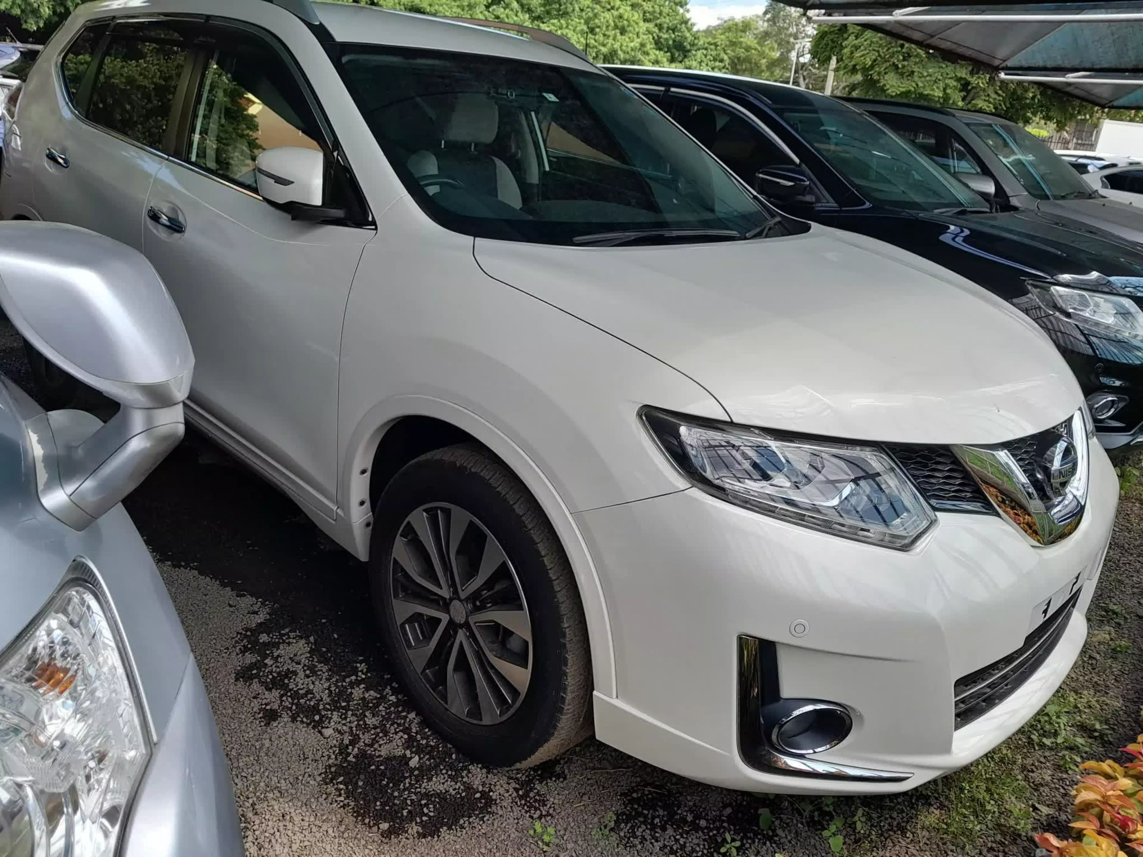 Nissan X-Trail - 2015