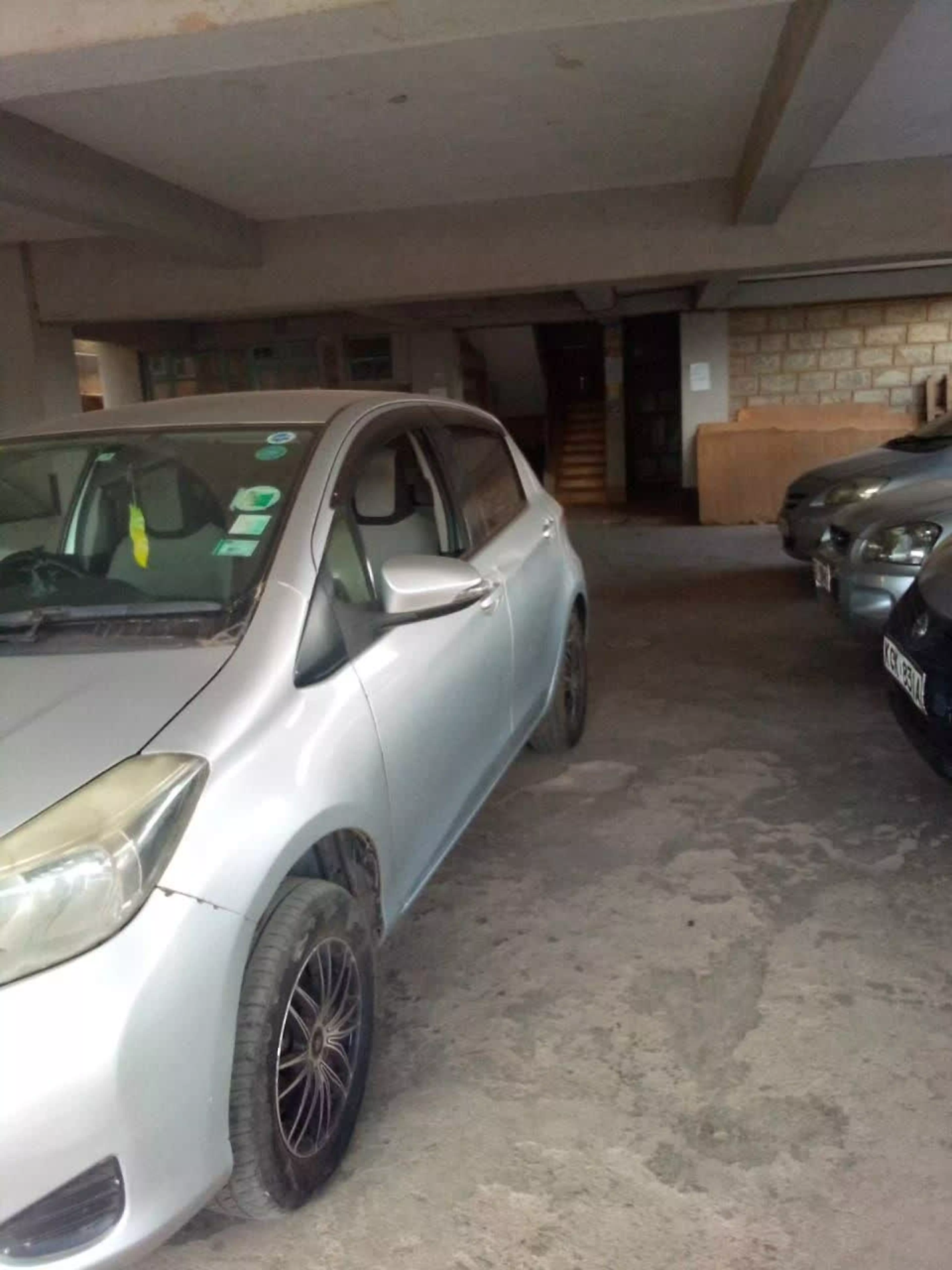 Toyota Vitz - 2013