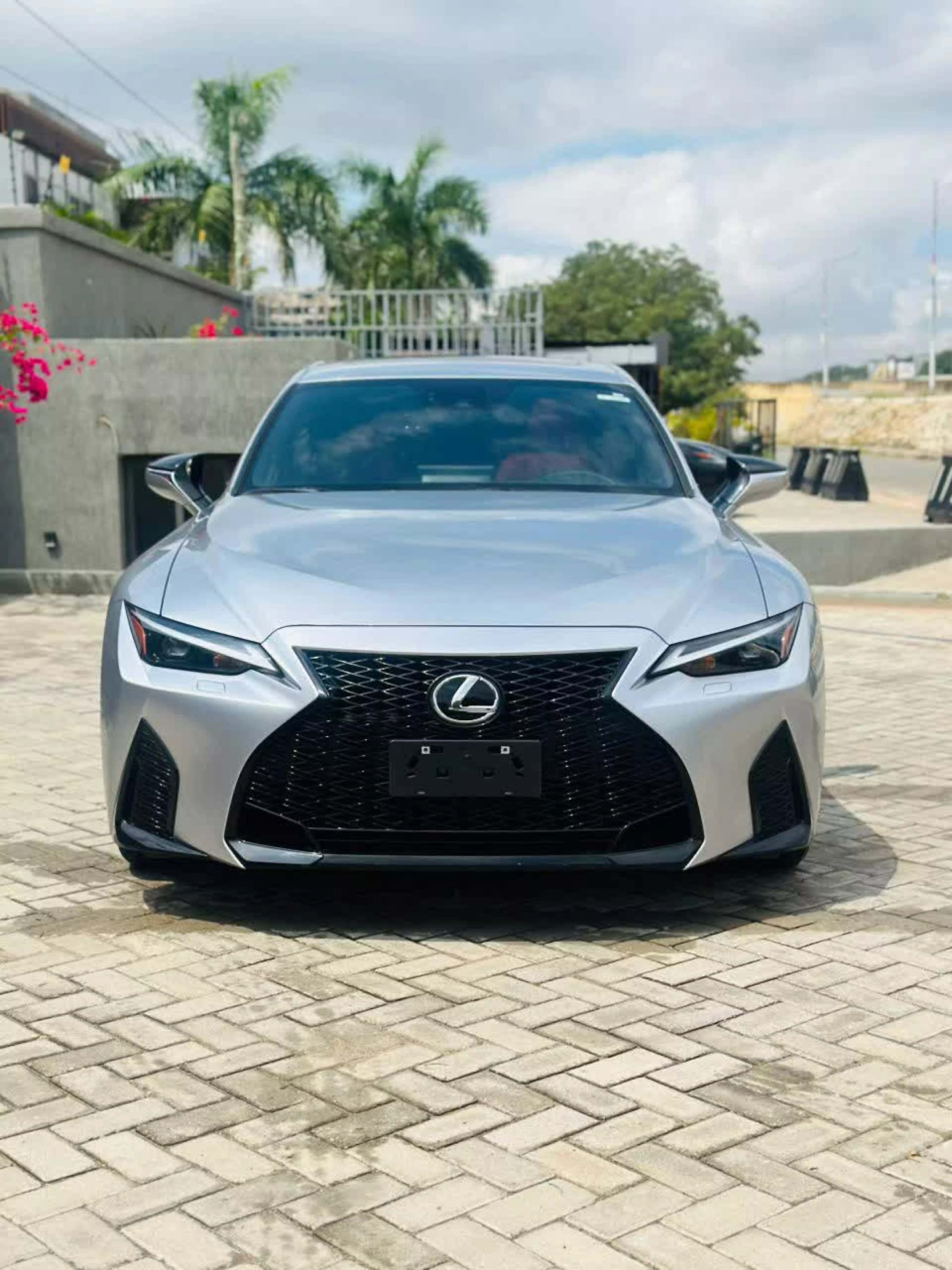 Lexus IS 300   - 2023