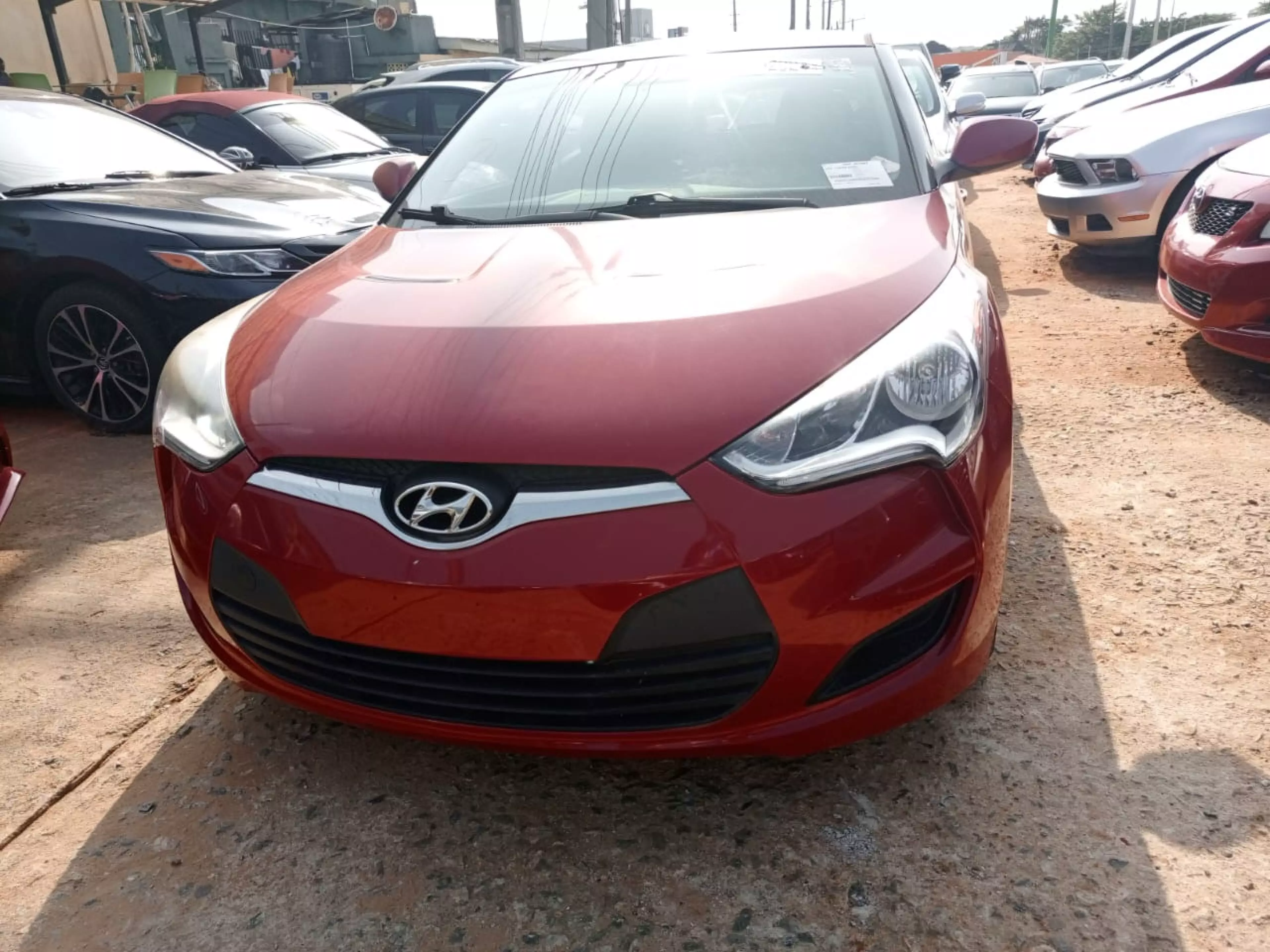 Hyundai Veloster - 2014