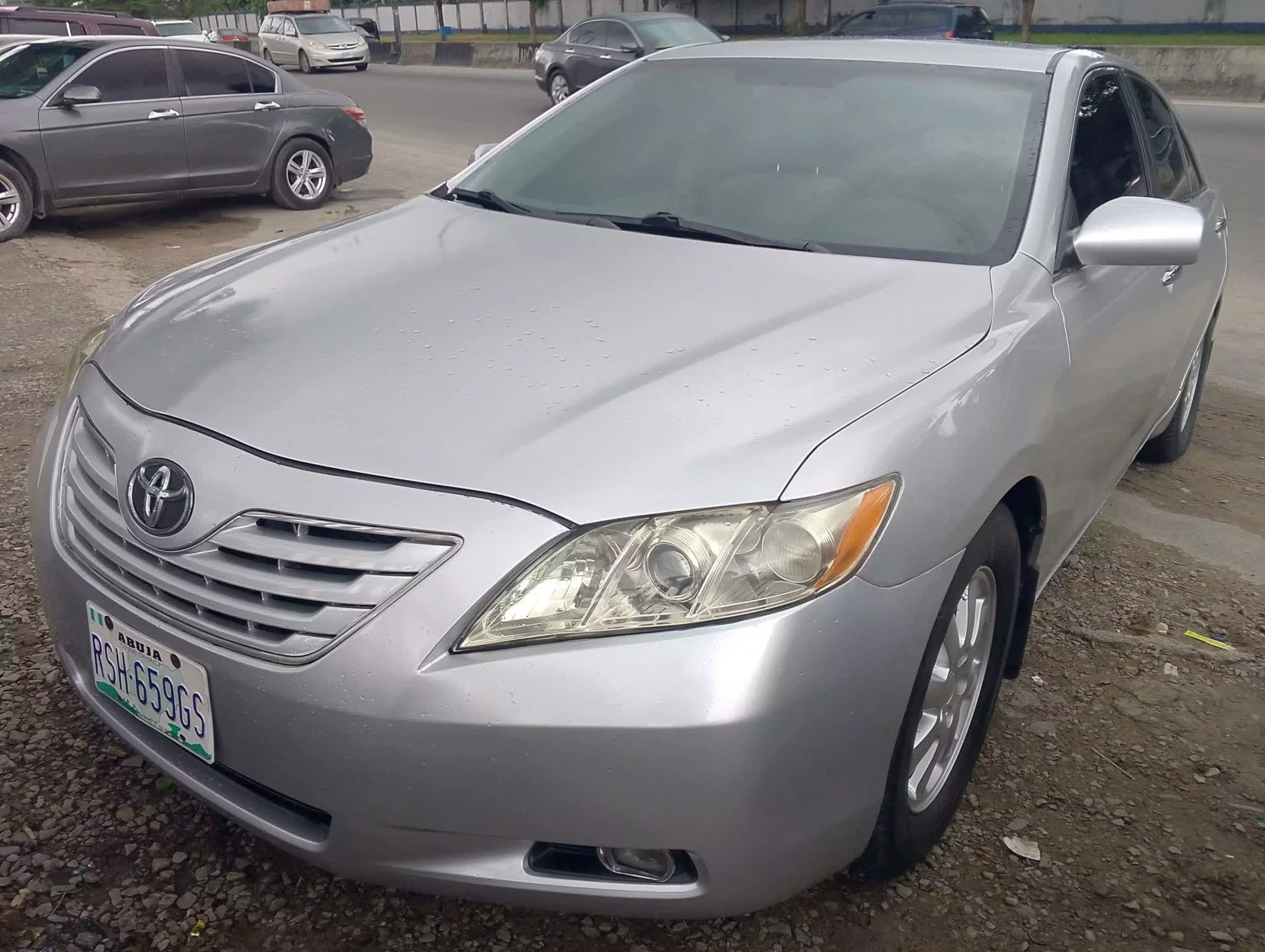Toyota Camry   - 2008