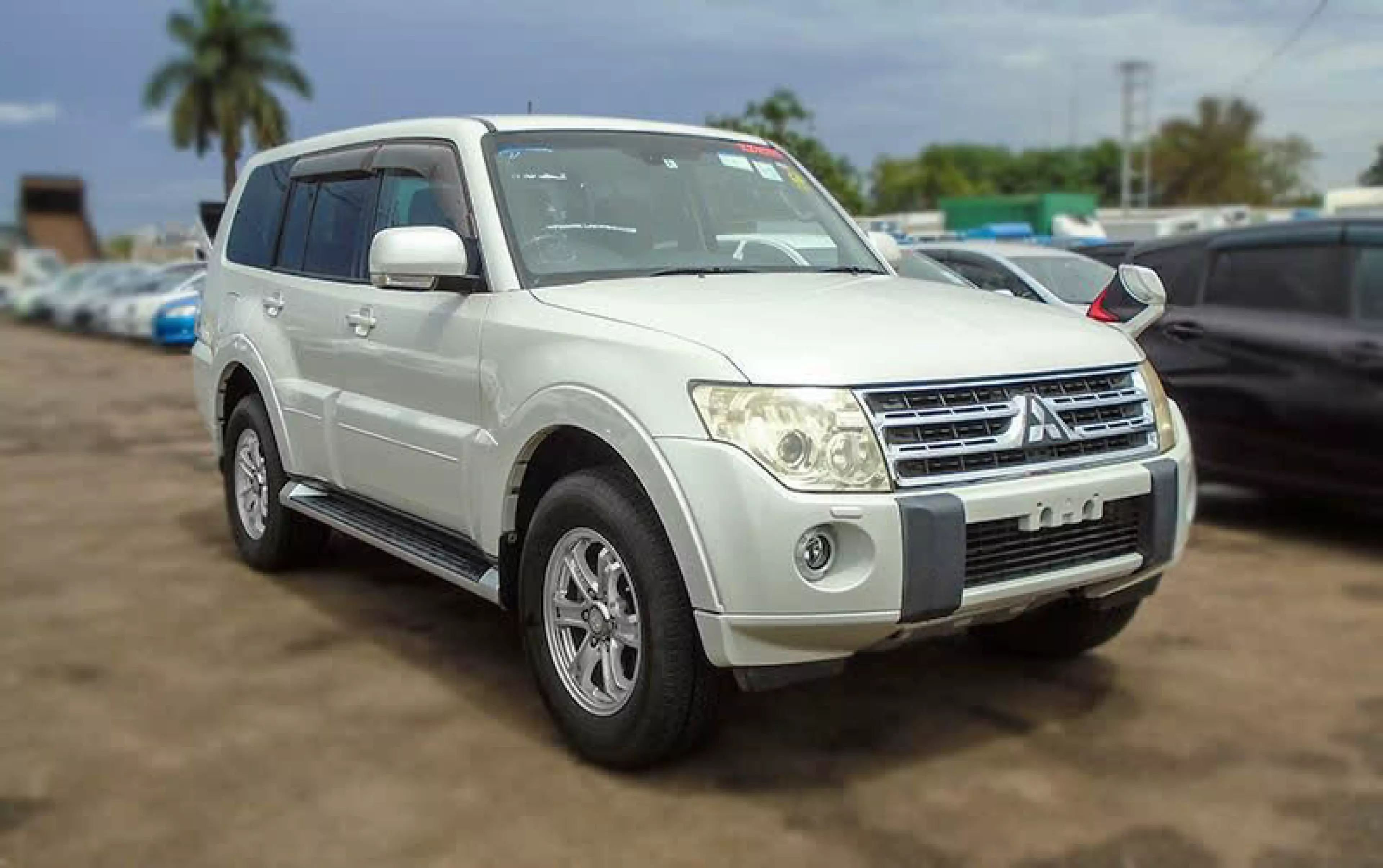 Mitsubishi Pajero - 2010