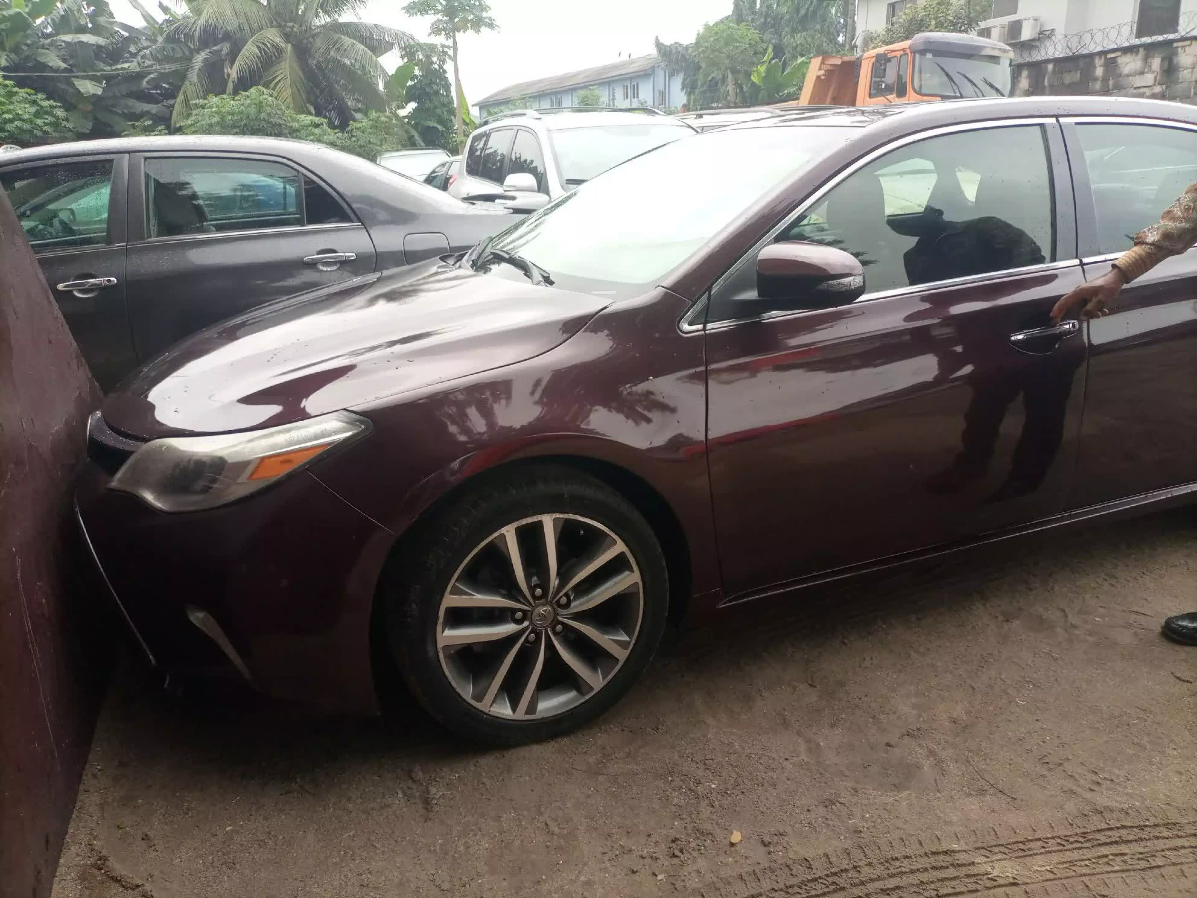 Toyota Avalon - 2013
