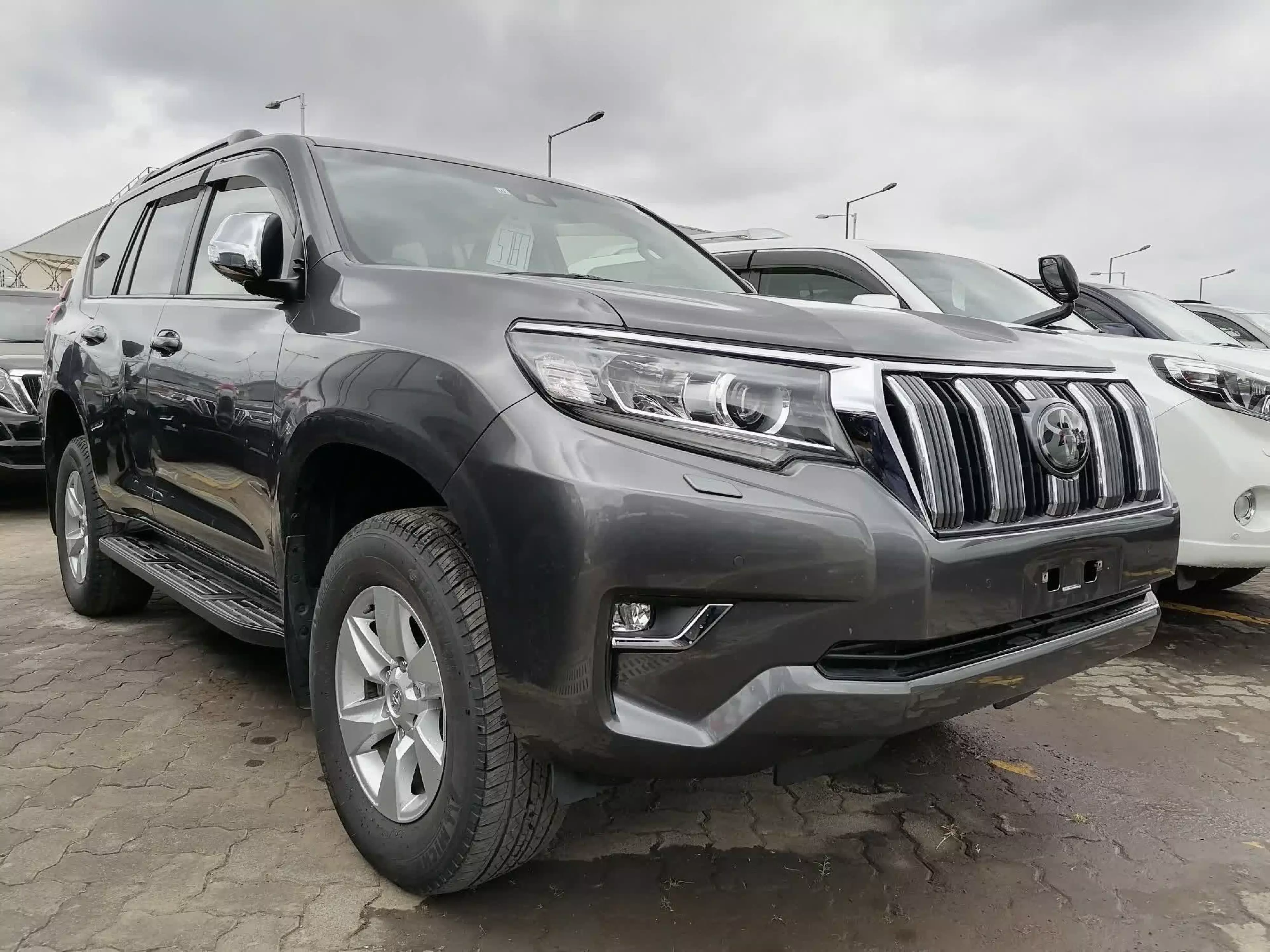 Toyota Landcruiser prado TX - 2017