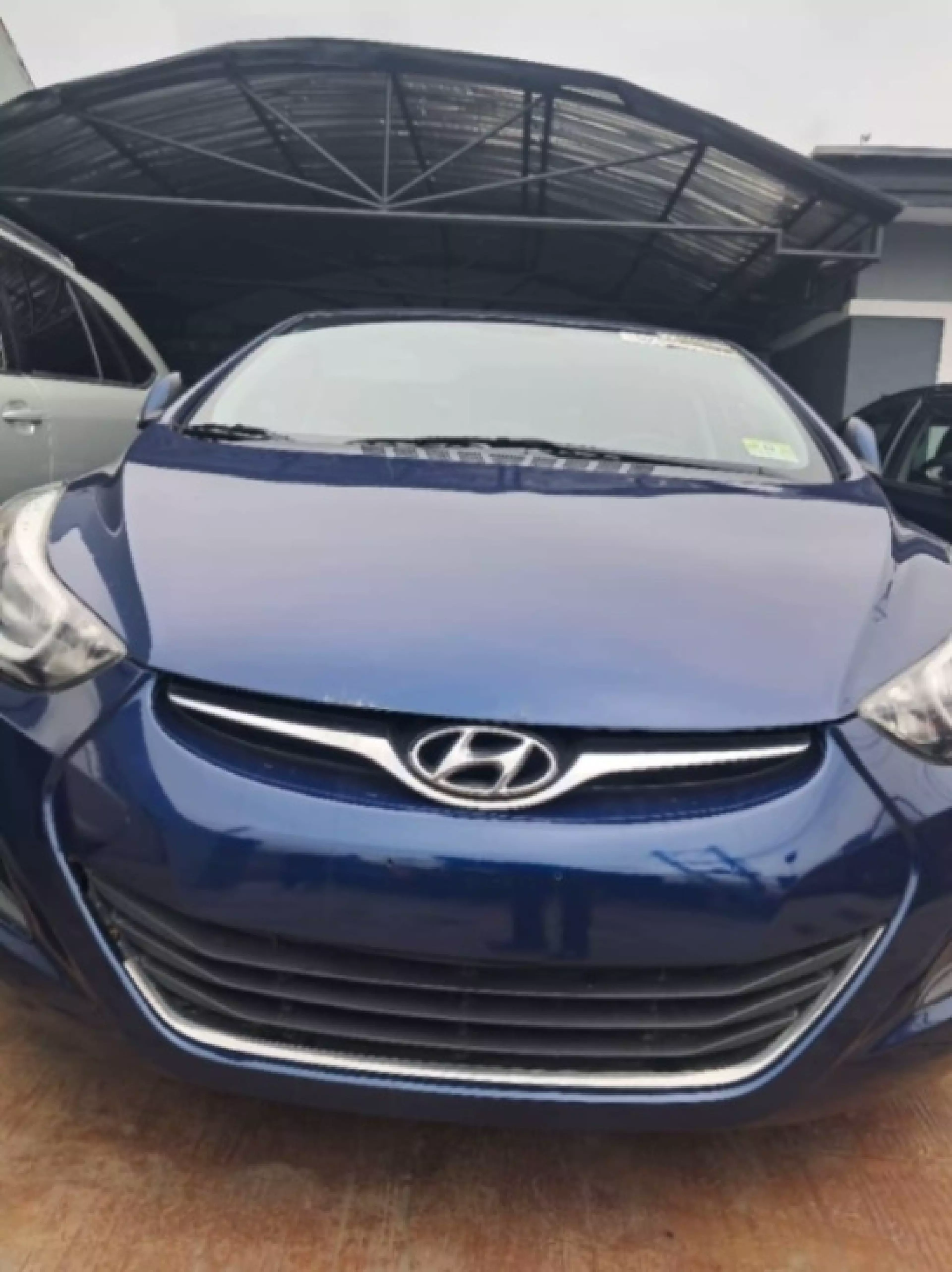 Hyundai Elantra - 2016