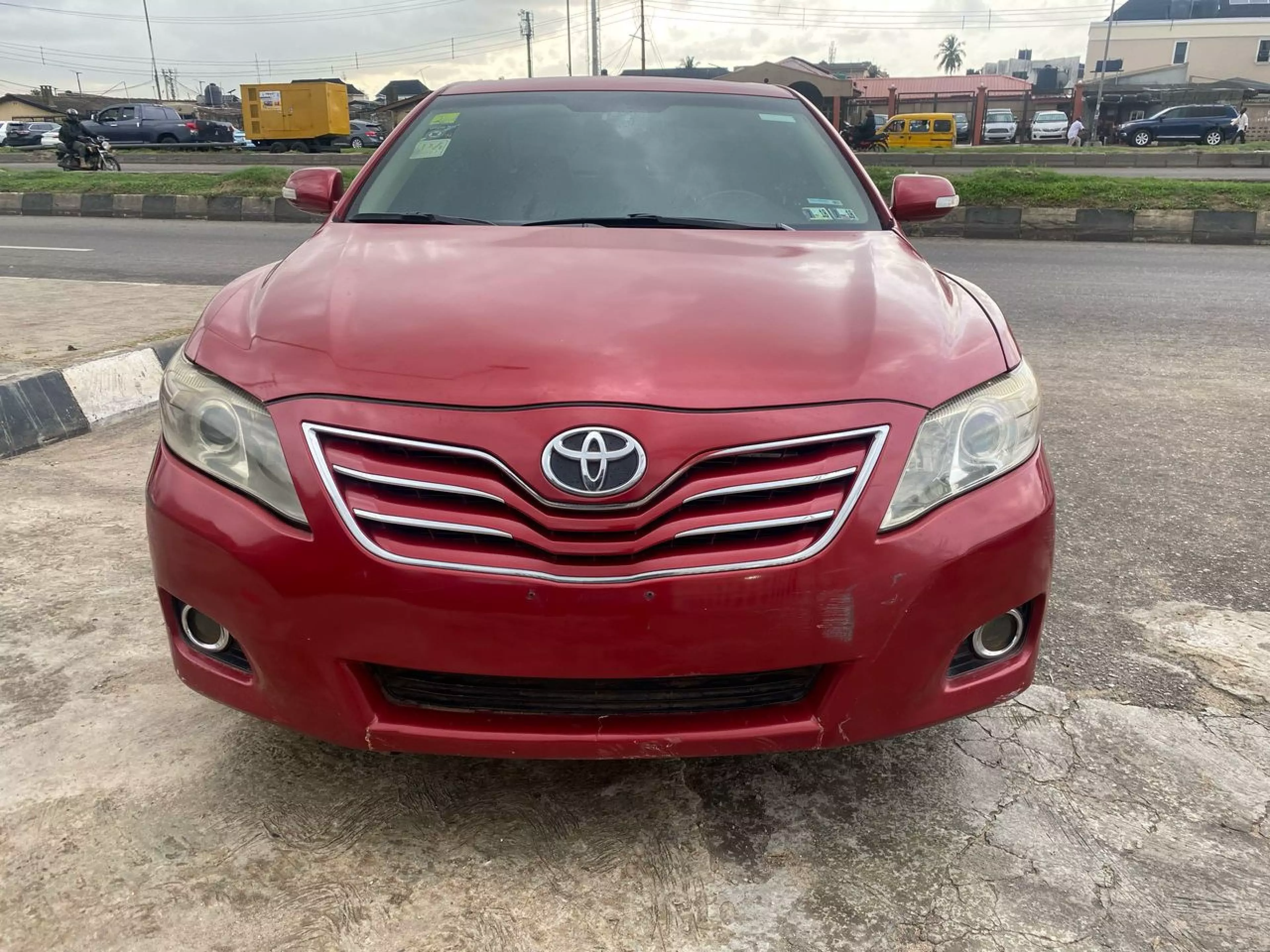 Toyota Camry - 2010