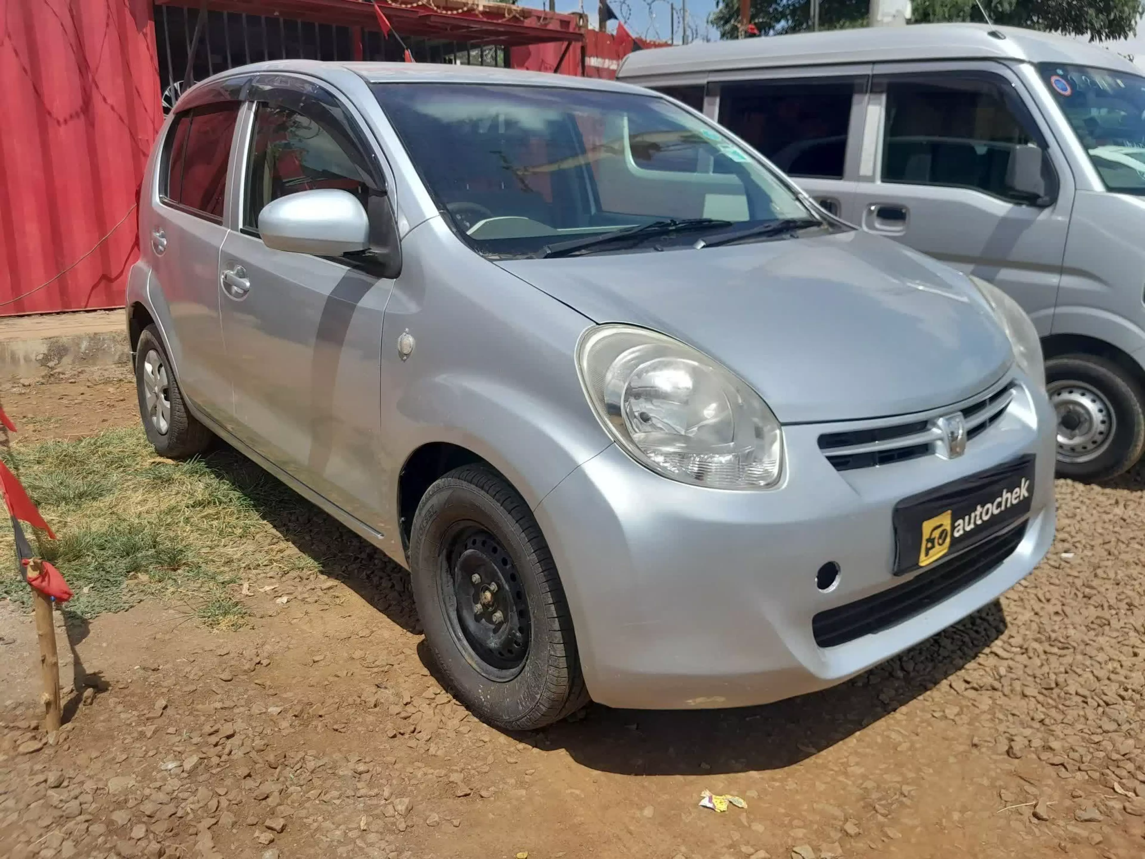 Toyota Passo - 2012