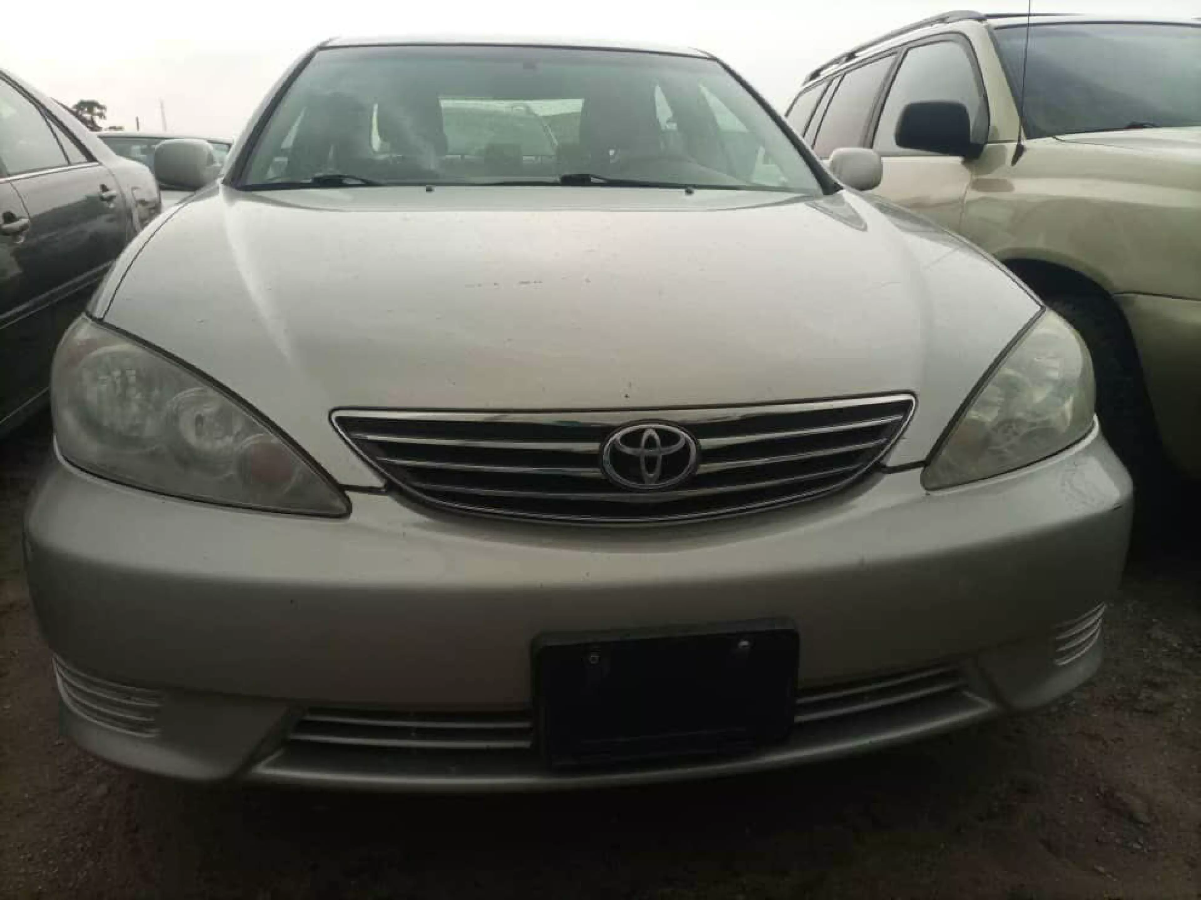 Toyota Camry - 2005