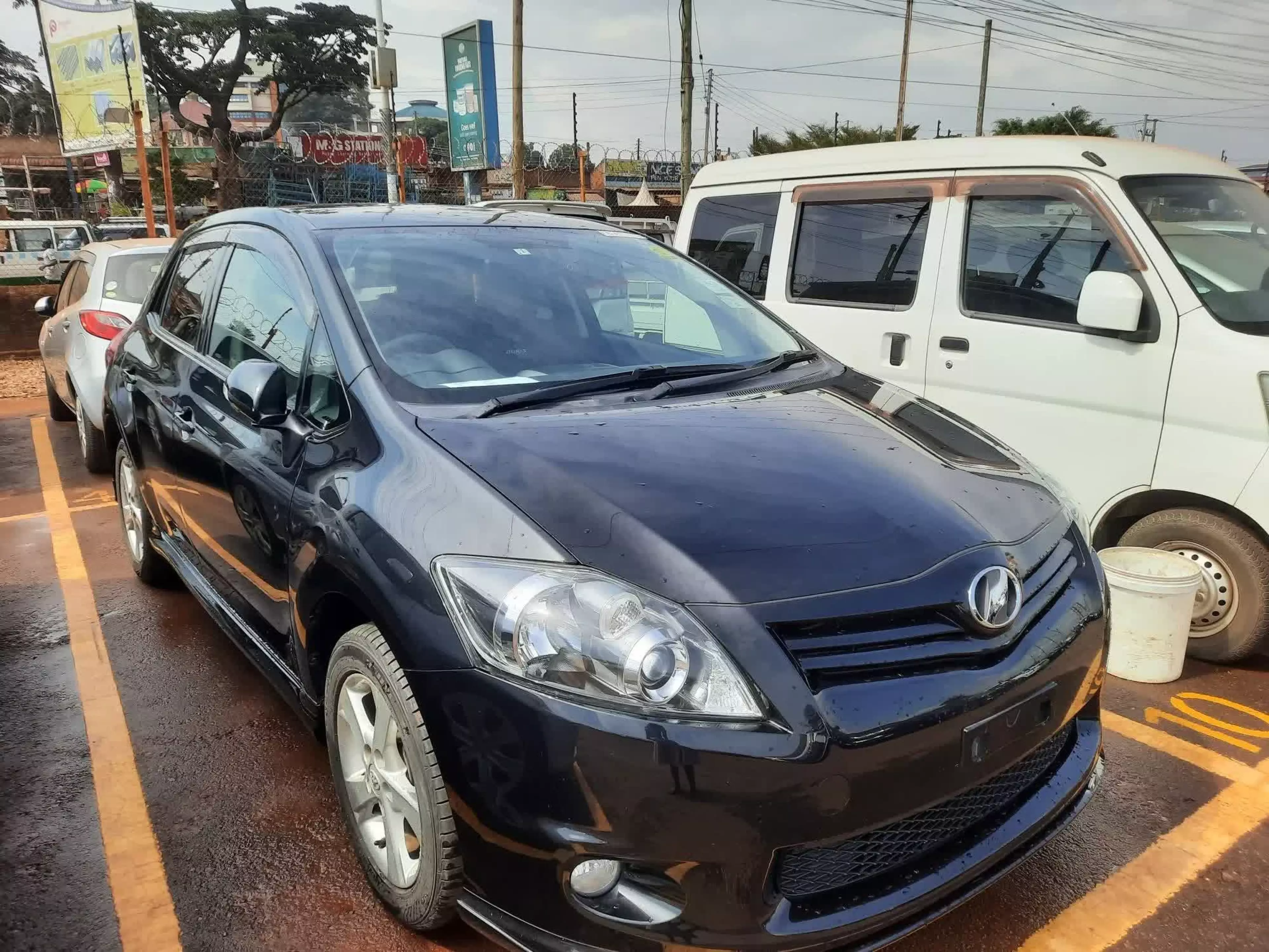 Toyota Auris - 2011