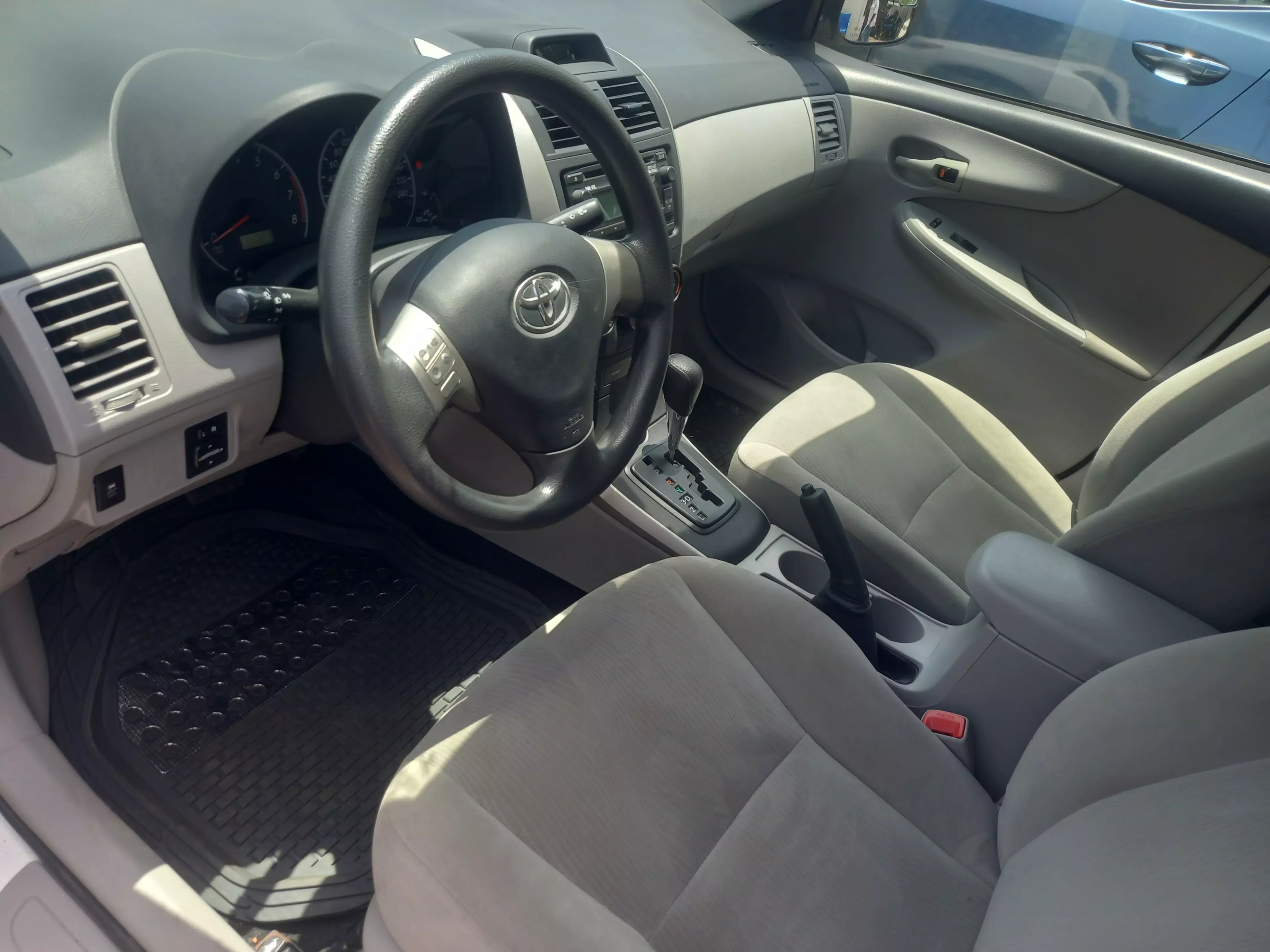 Toyota Corolla   - 2013