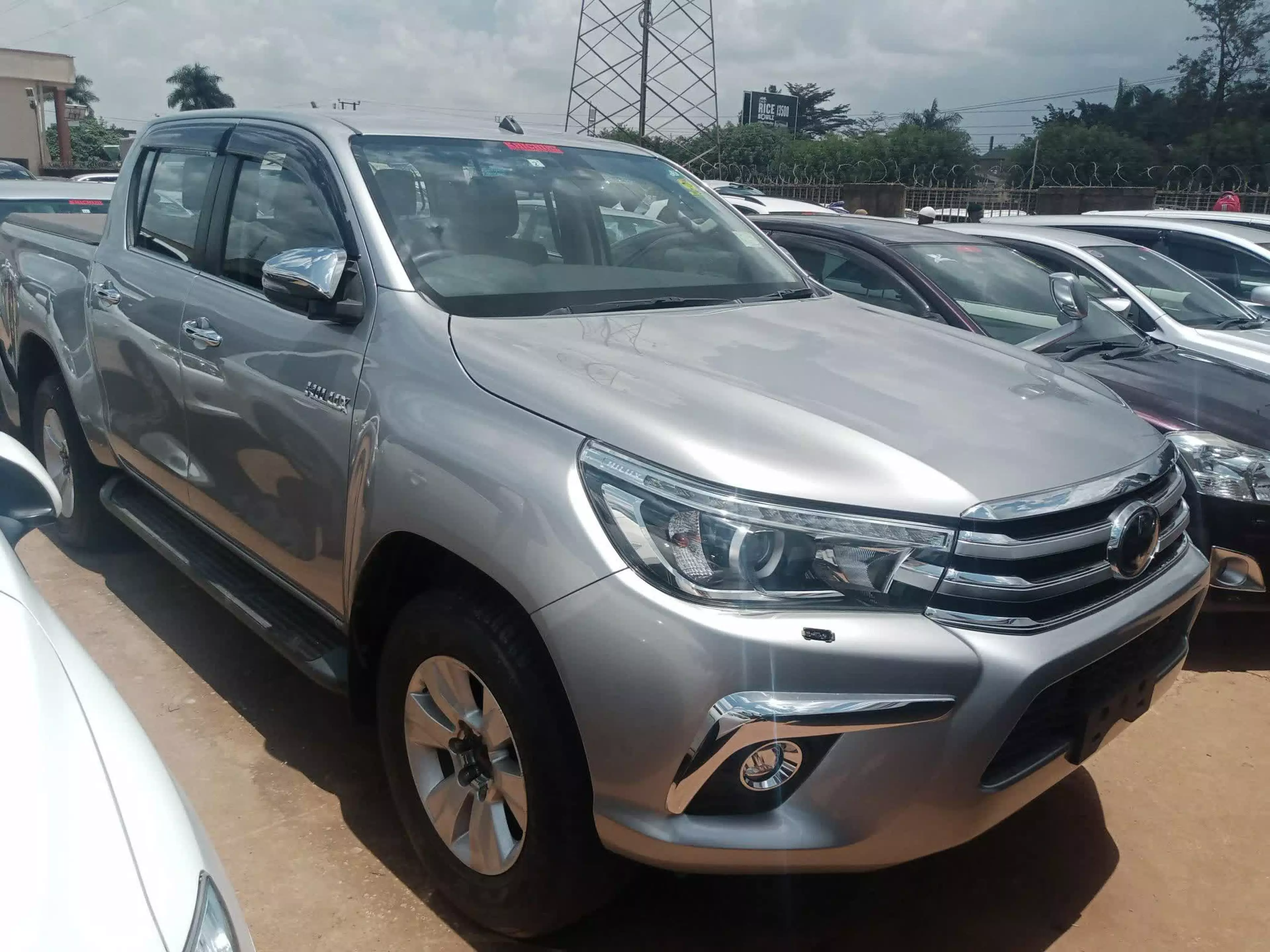 Toyota Hilux Revo  - 2017