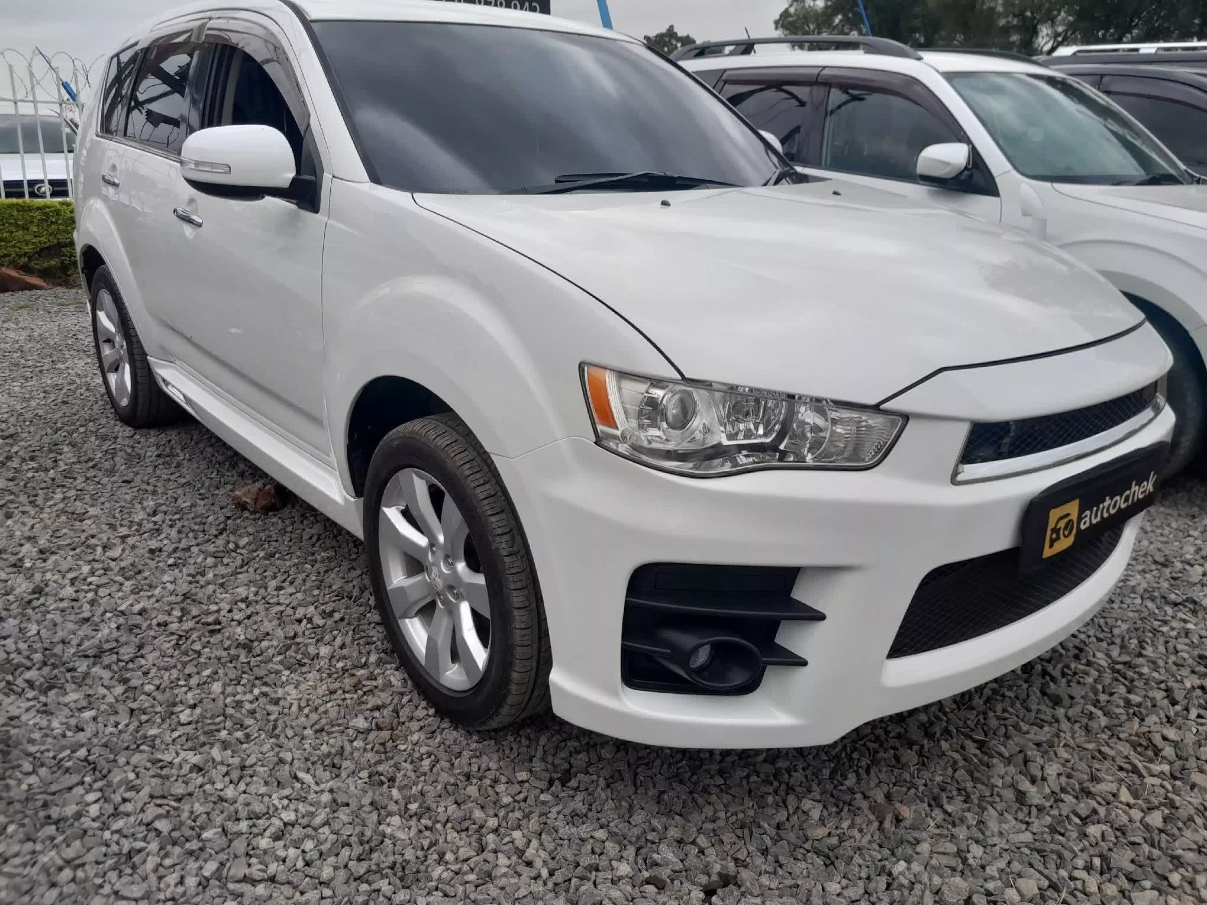 Mitsubishi Outlander GLX - 2012
