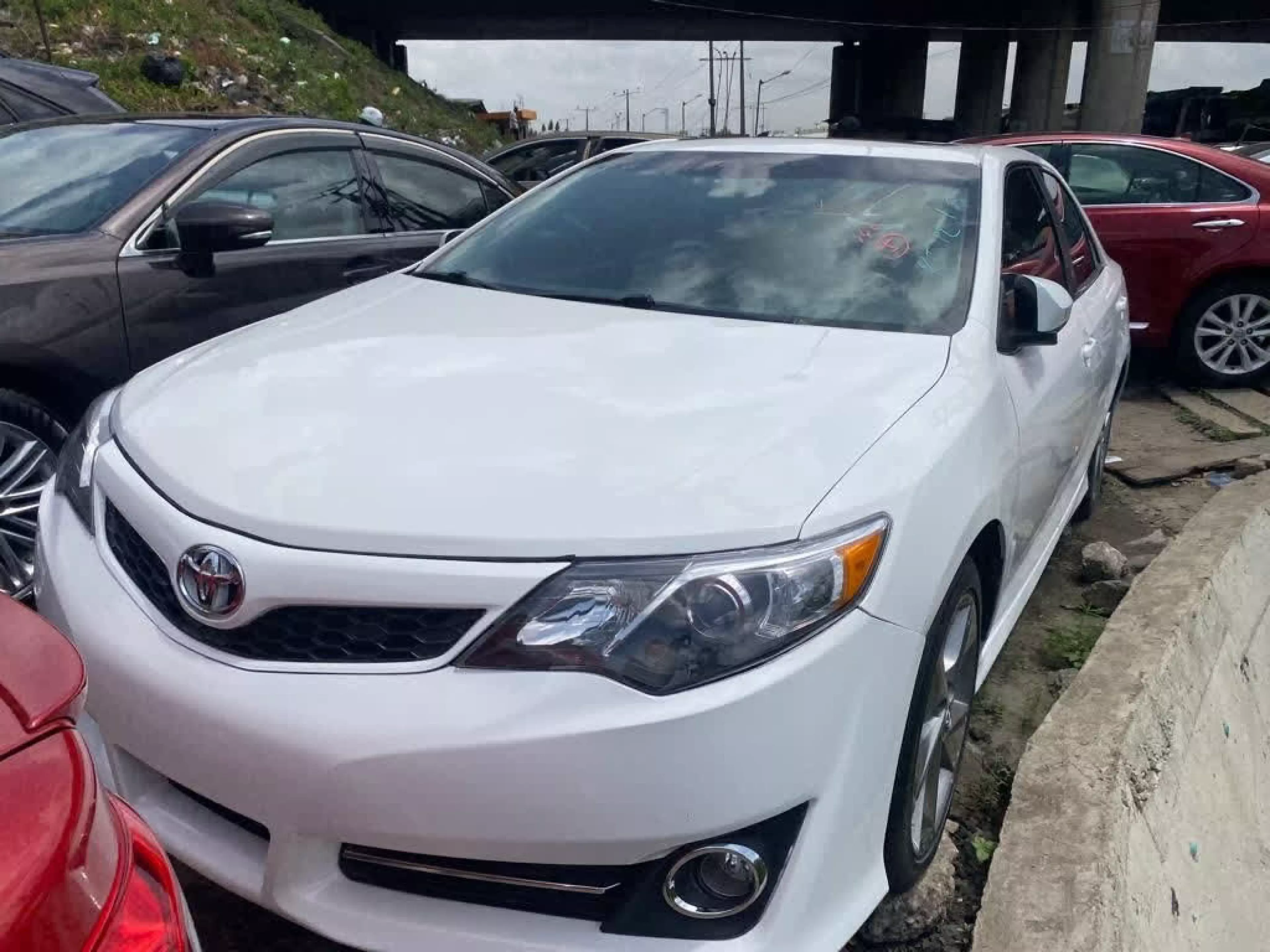 Toyota Camry - 2012