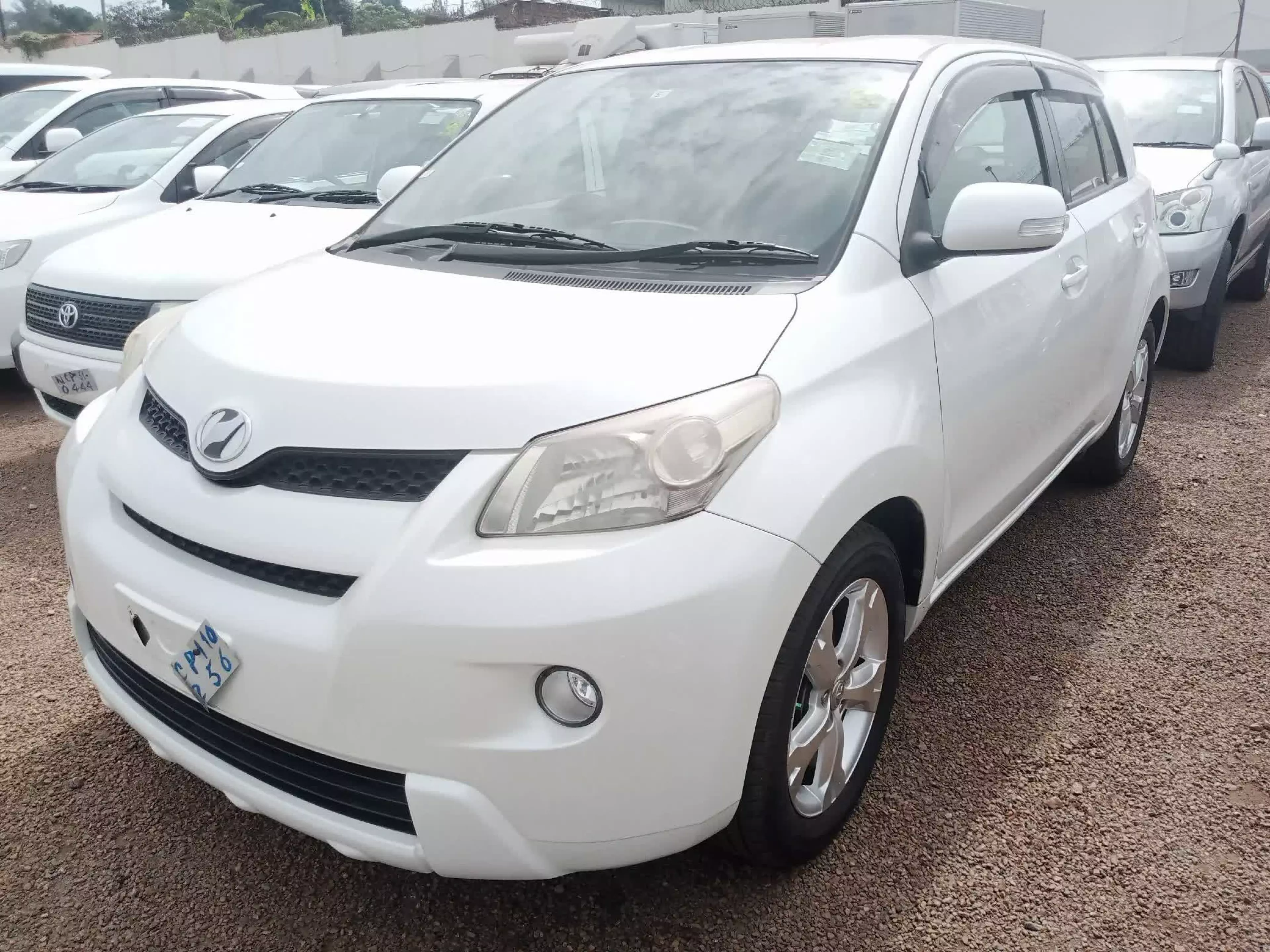 Toyota Ist  - 2009