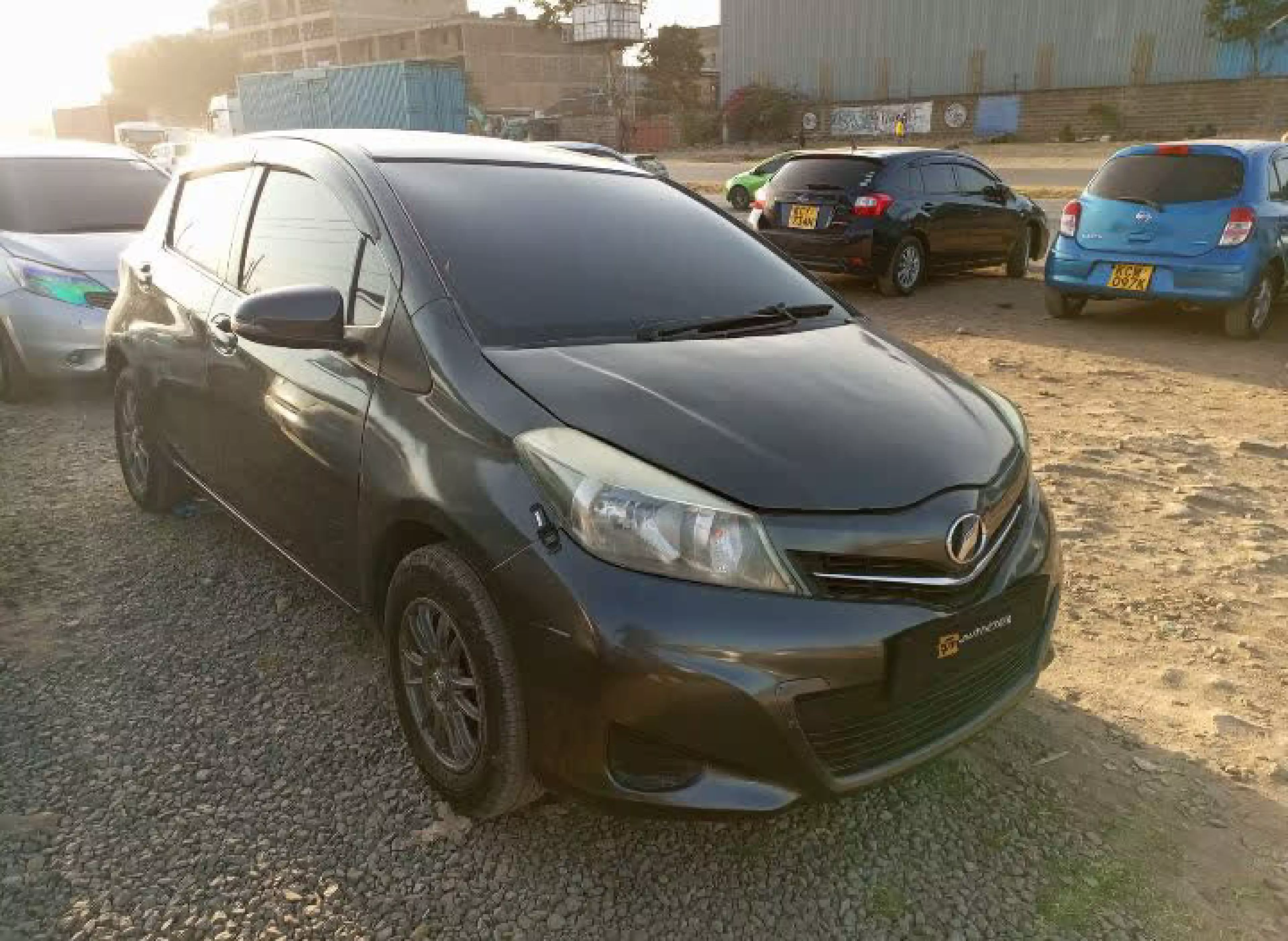 Toyota Vitz - 2013