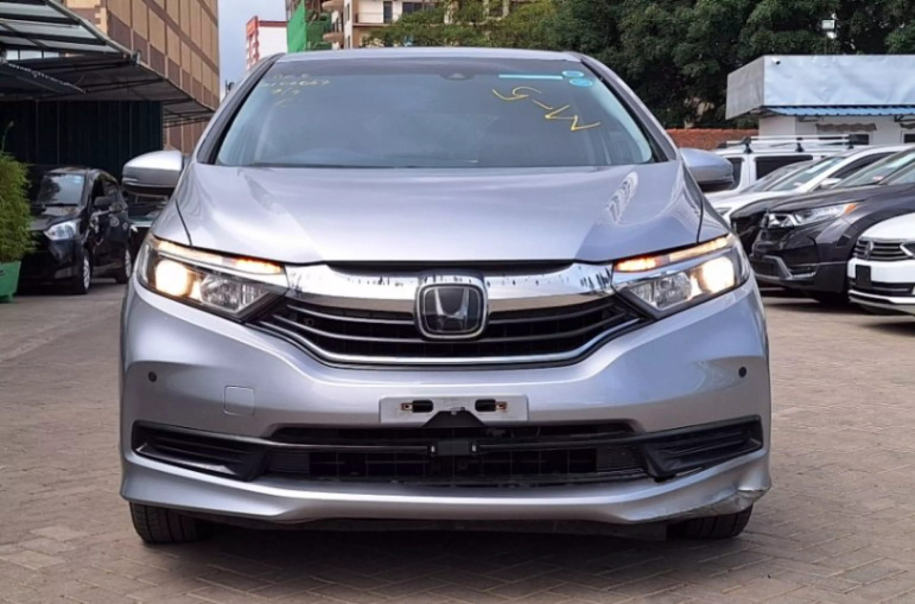 Honda Fit shuttle hybrid - 2019
