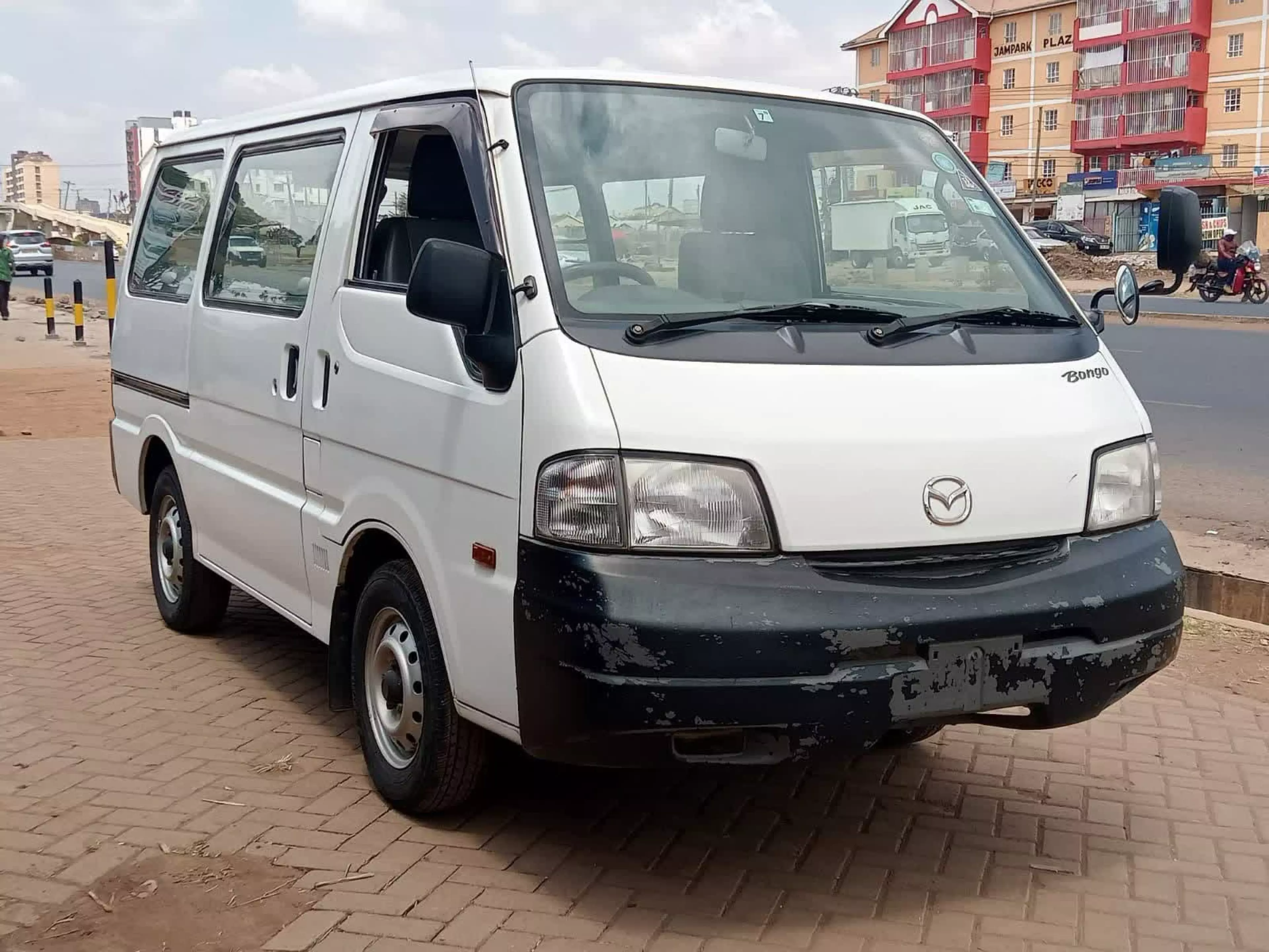 Mazda Bongo - 2012