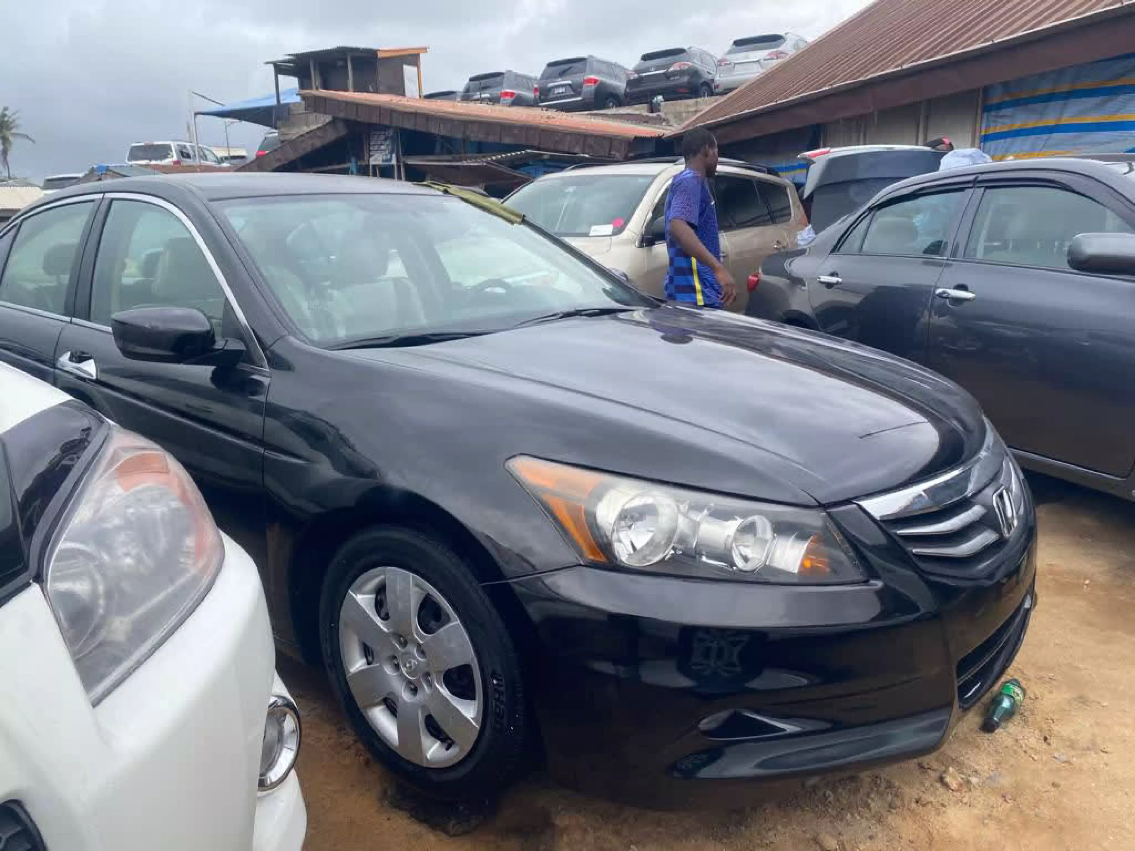 Honda Accord - 2011