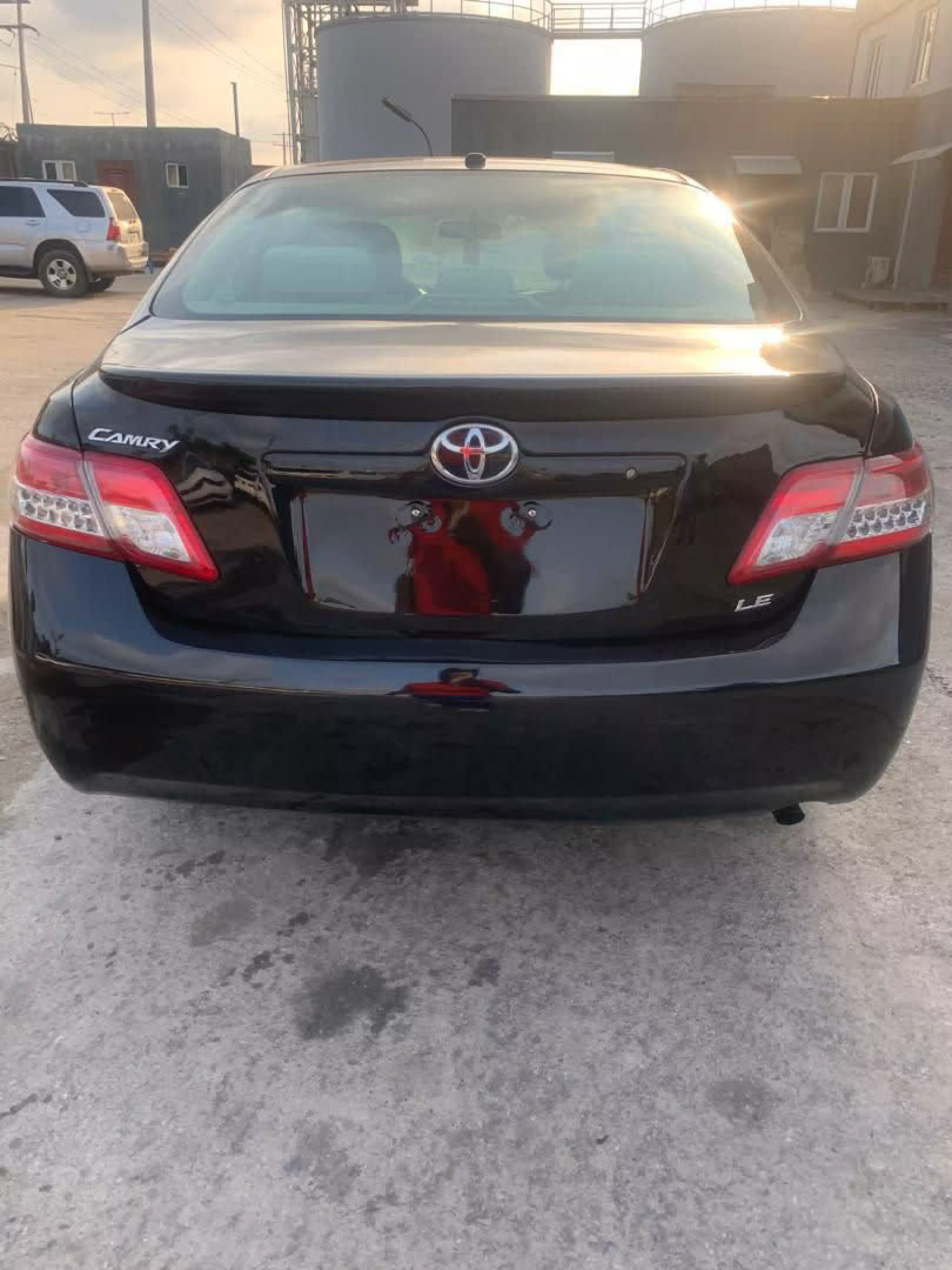 Toyota Camry   - 2011